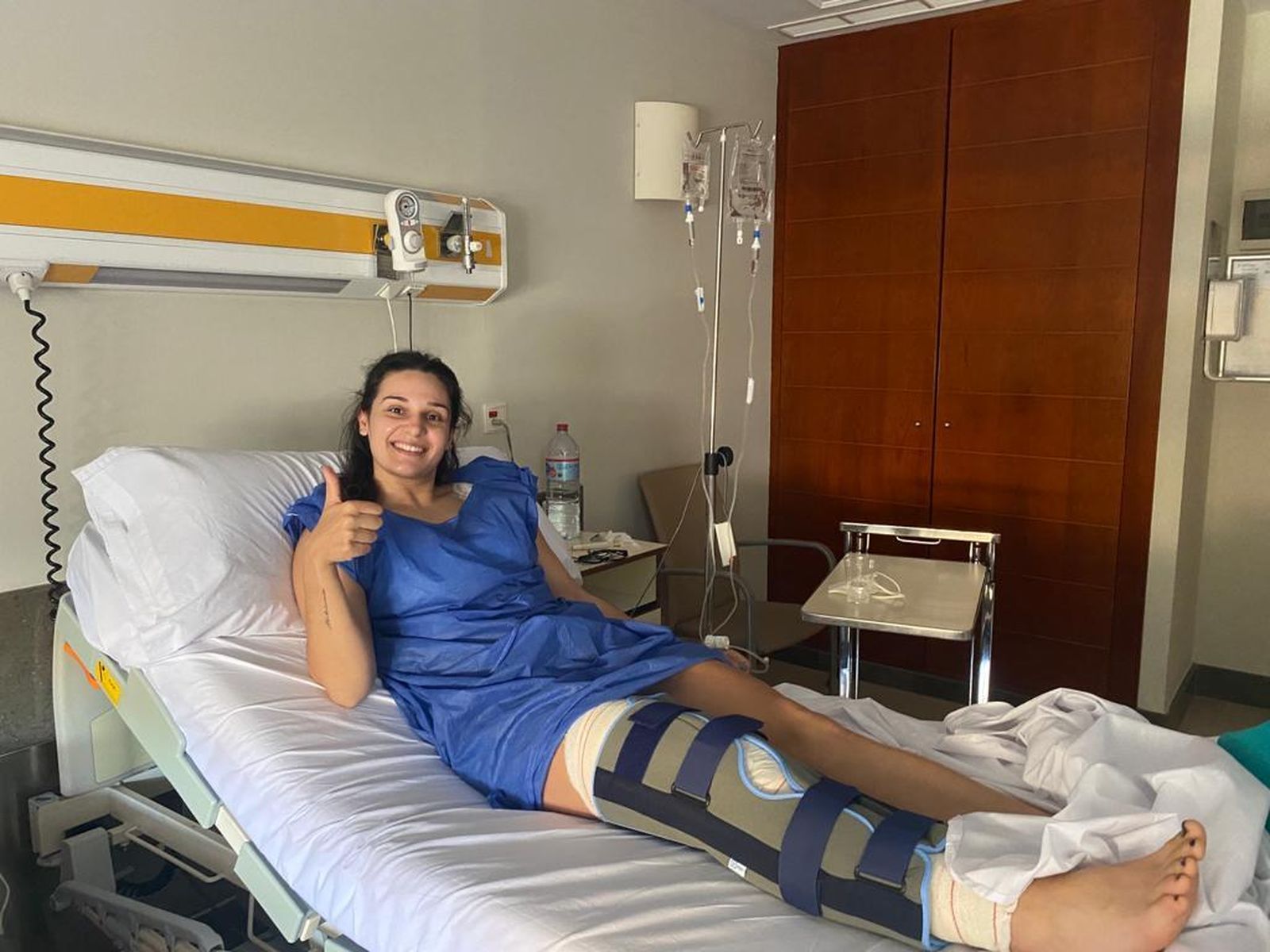 Sara Bravo, tras operarse.