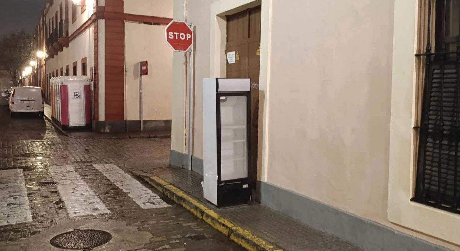 Frigorífico abandonado