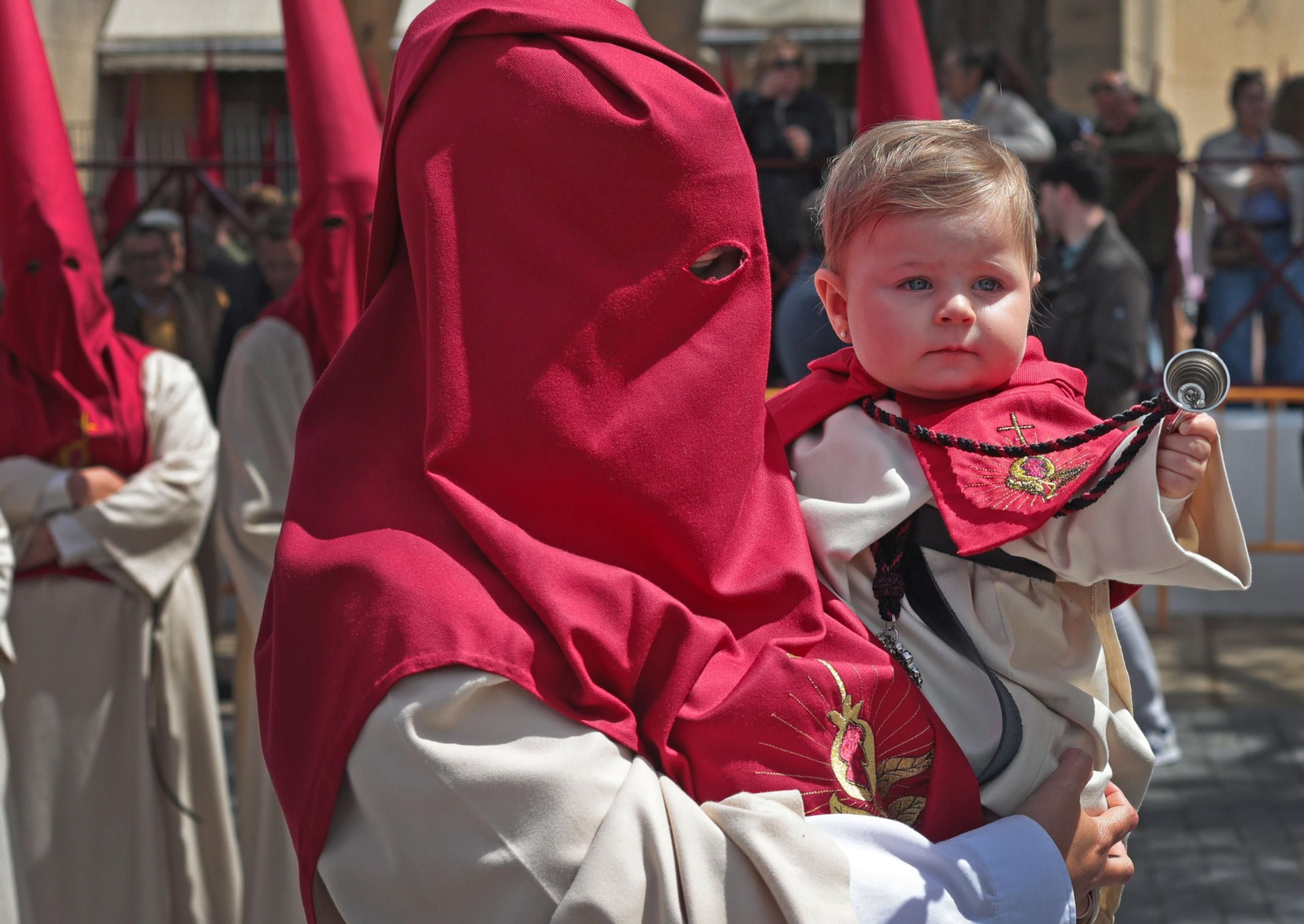 Imágenes de la Hermandad de Bondad y Misericordía en el Martes Santo de Jerez 2025