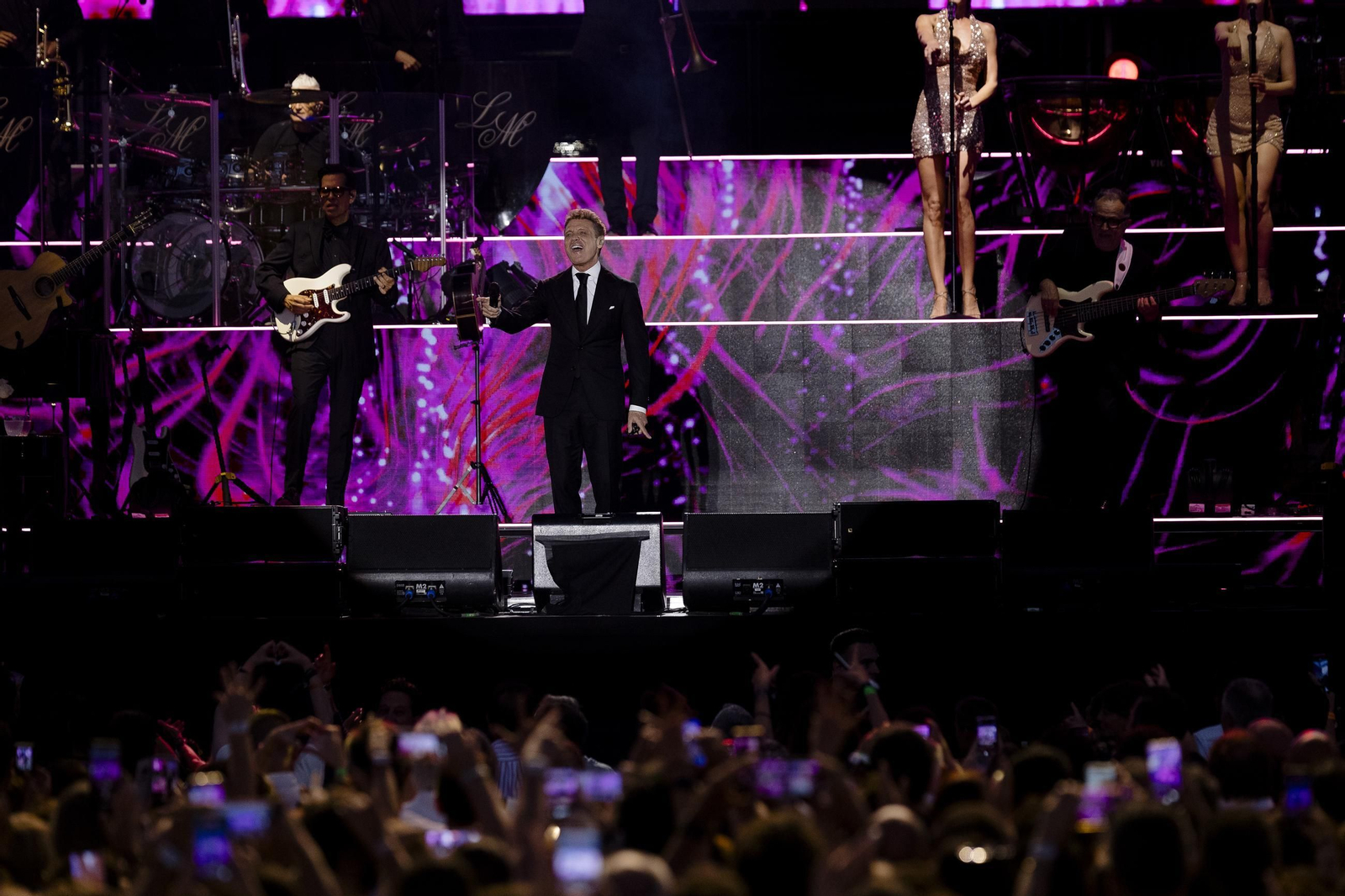 Las imágenes del concierto de Luis Miguel en el Concert Music Las imágenes del concierto de Luis Miguel en el Concert Music