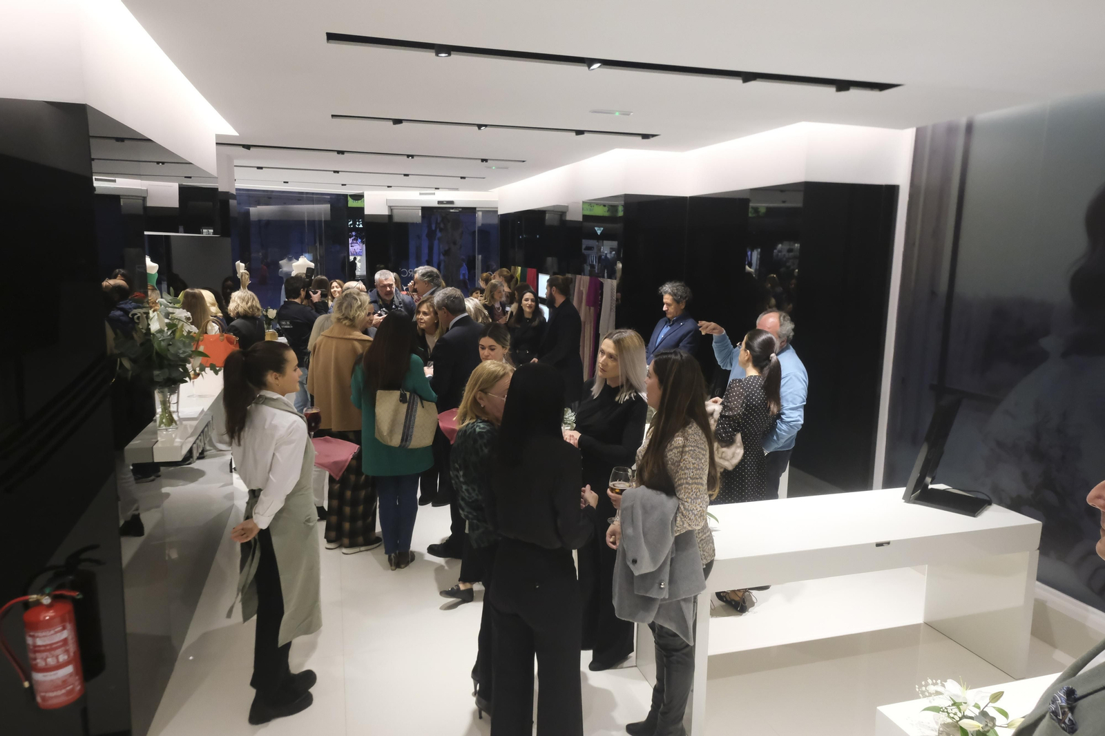 En fotos: La inauguración de la nueva tienda de Rosa Clará en el centro de Córdoba, la fiesta que nadie quiso perderse