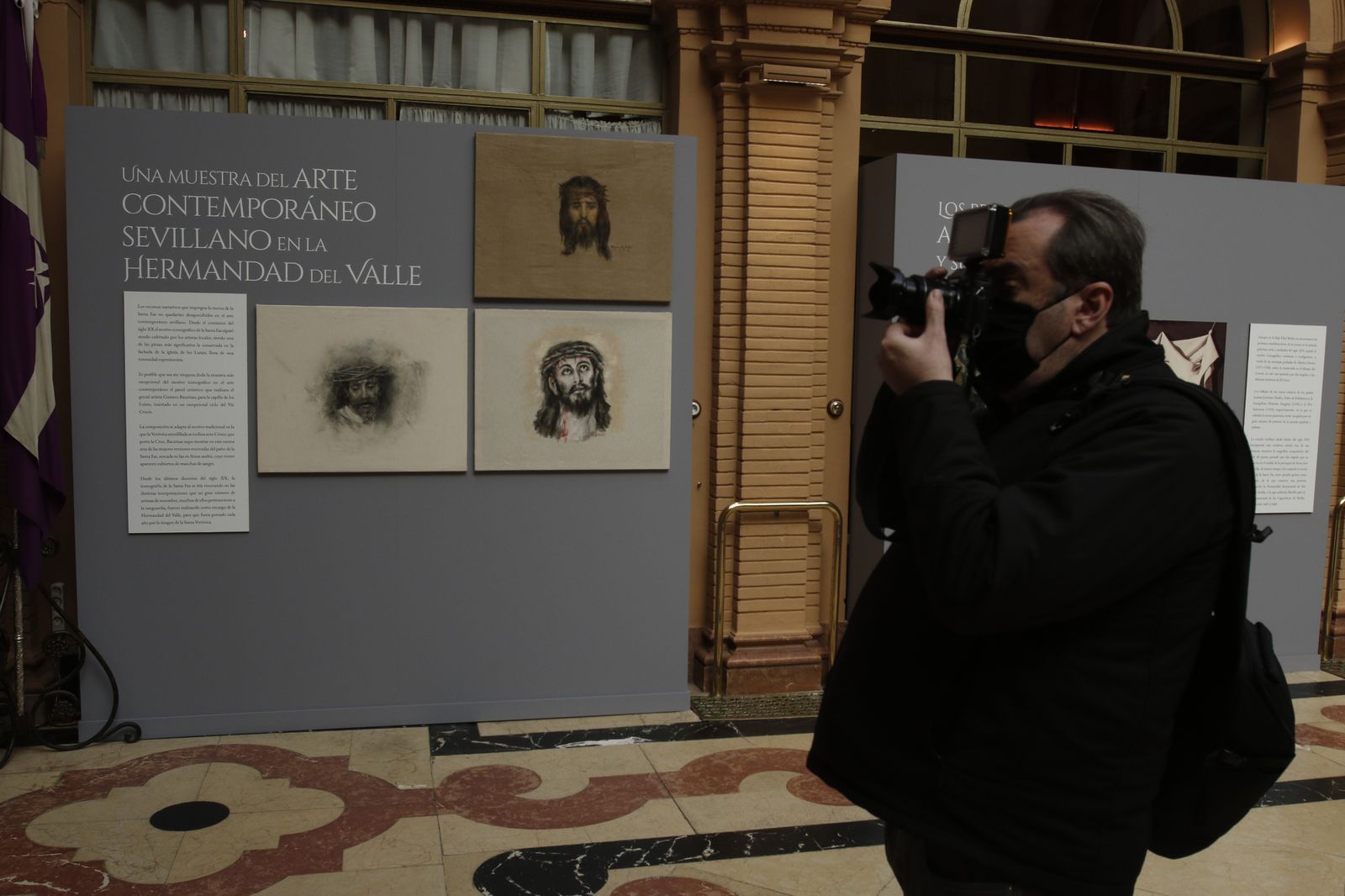 Exposición de la Hermandad del Valle y presentación del paño de la Verónica