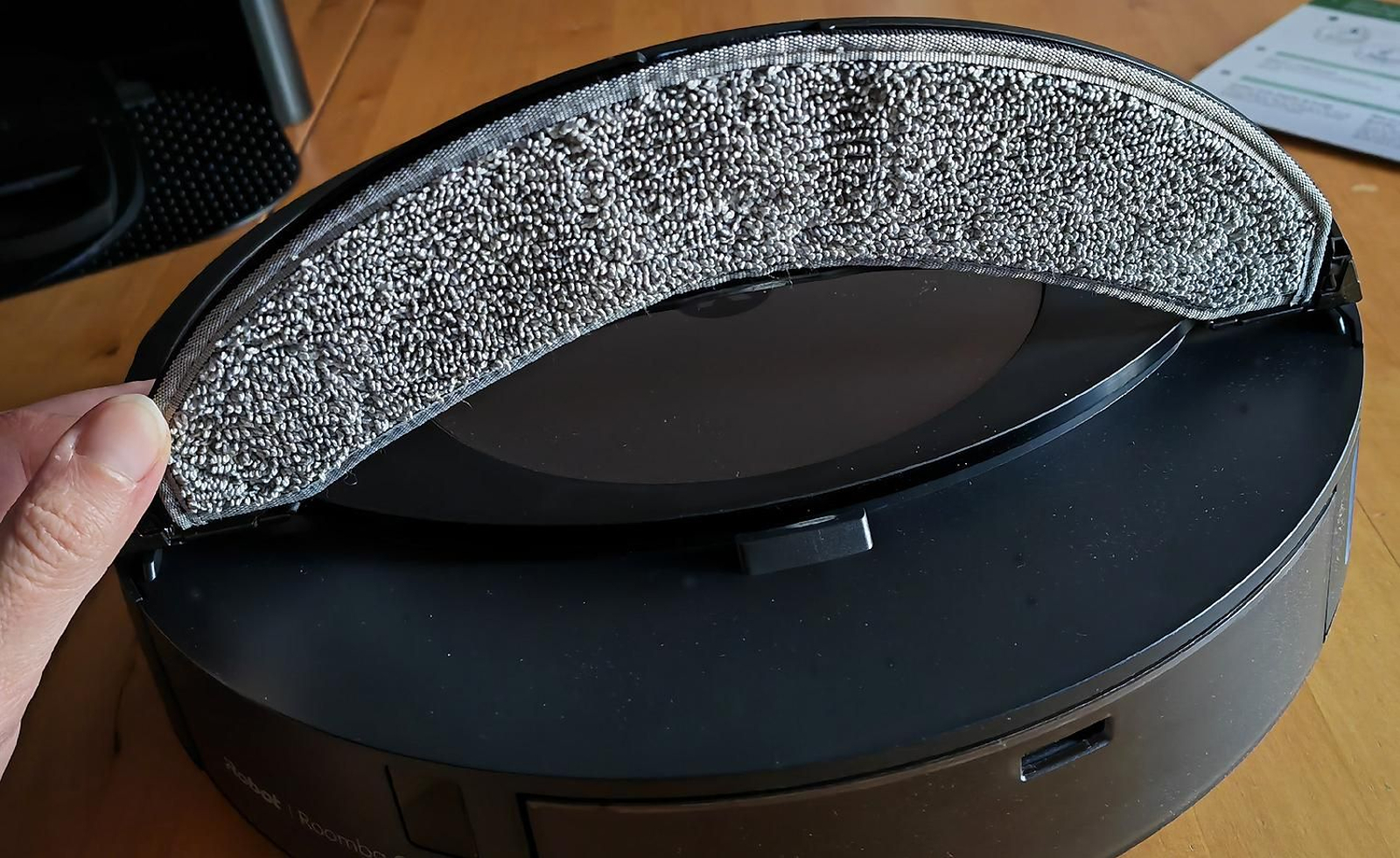 Robot aspirador y friegasuelos Roomba Combo j9+