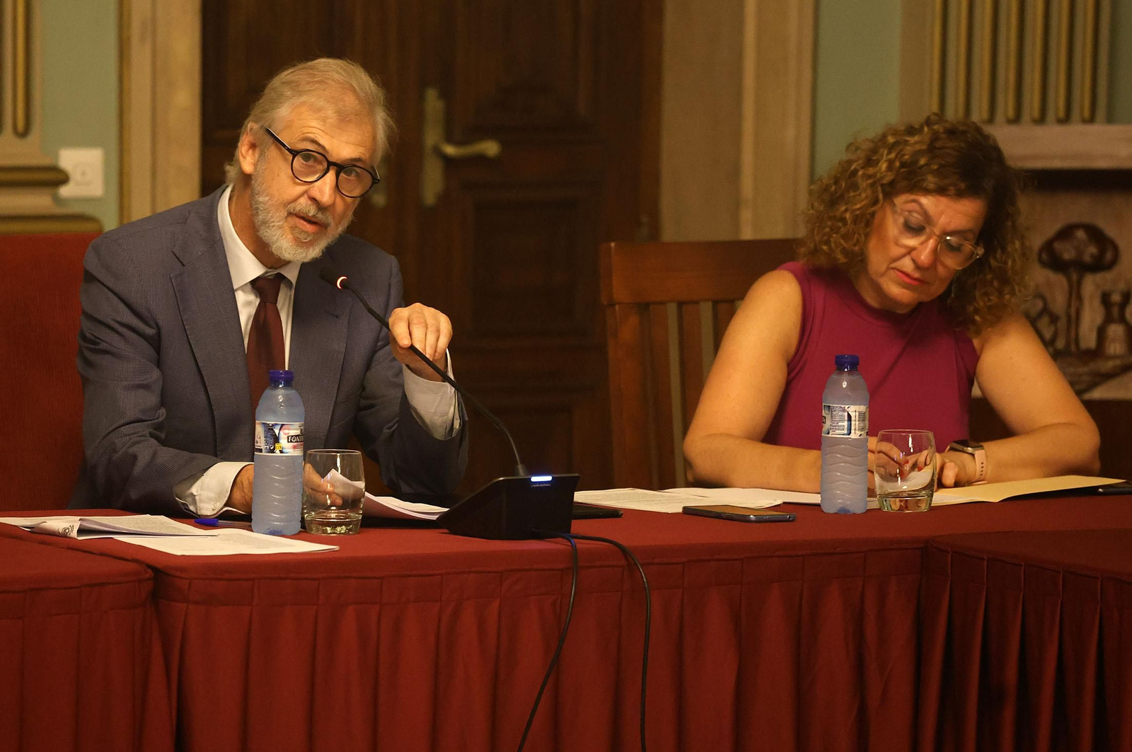 Imágenes del pleno extraordinario celebrado en el Ayuntamiento de Huelva