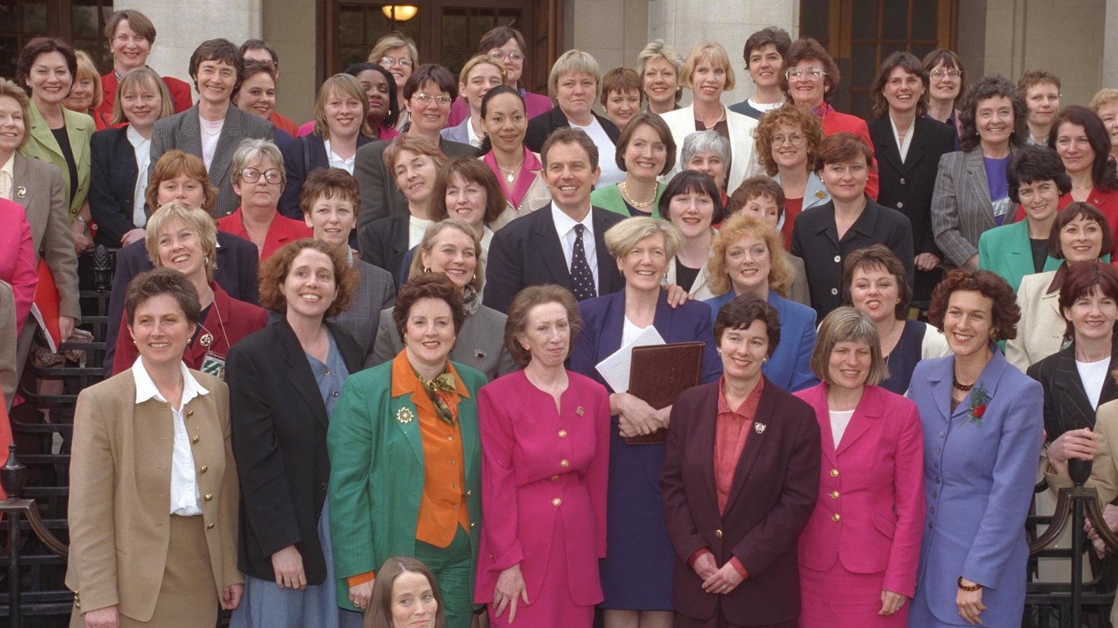 Mujeres en el gabinete de Toni Blair en las elecciones de 1997.