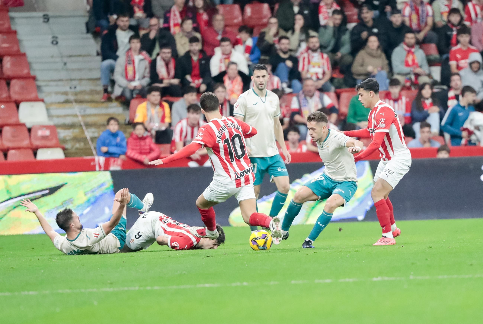 Las mejores fotos del Sporting de Gijón - Córdoba CF en El Molinón
