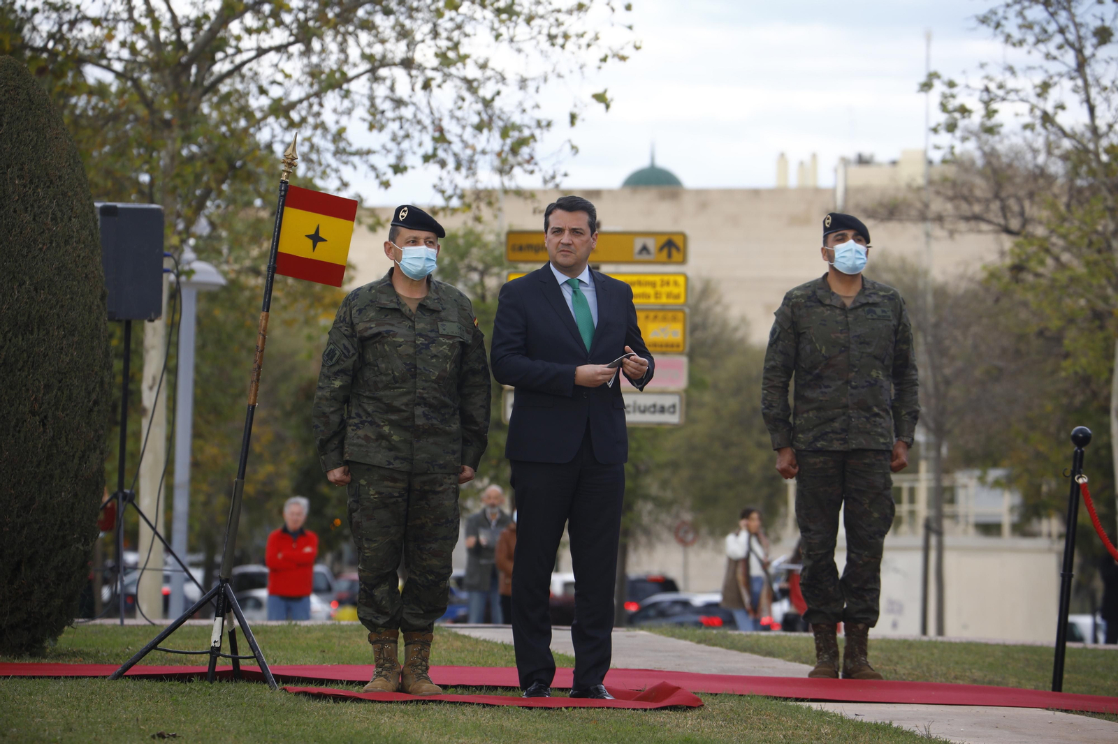 El homenaje a la Bandera por el centenario de las Unidades Acorazadas del Ejército de Tierra de Córdoba, en imágenes