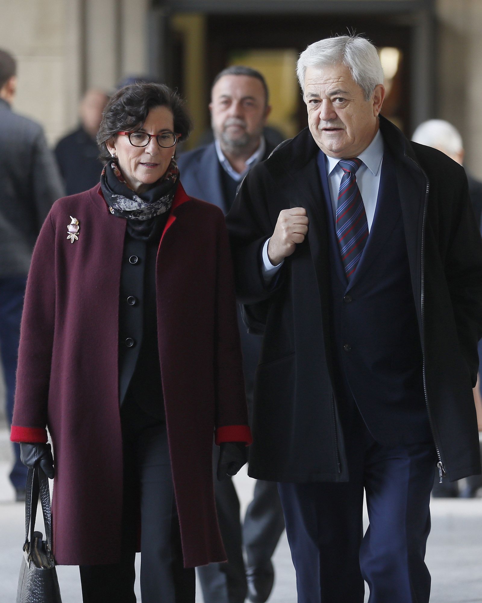 El ex consejero Francisco Vallejo y su abogada, Encarnación Molino