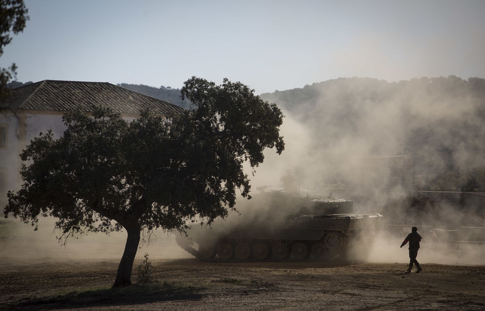 Maniobras del Ejército con destino a Letonia en Cerro Muriano