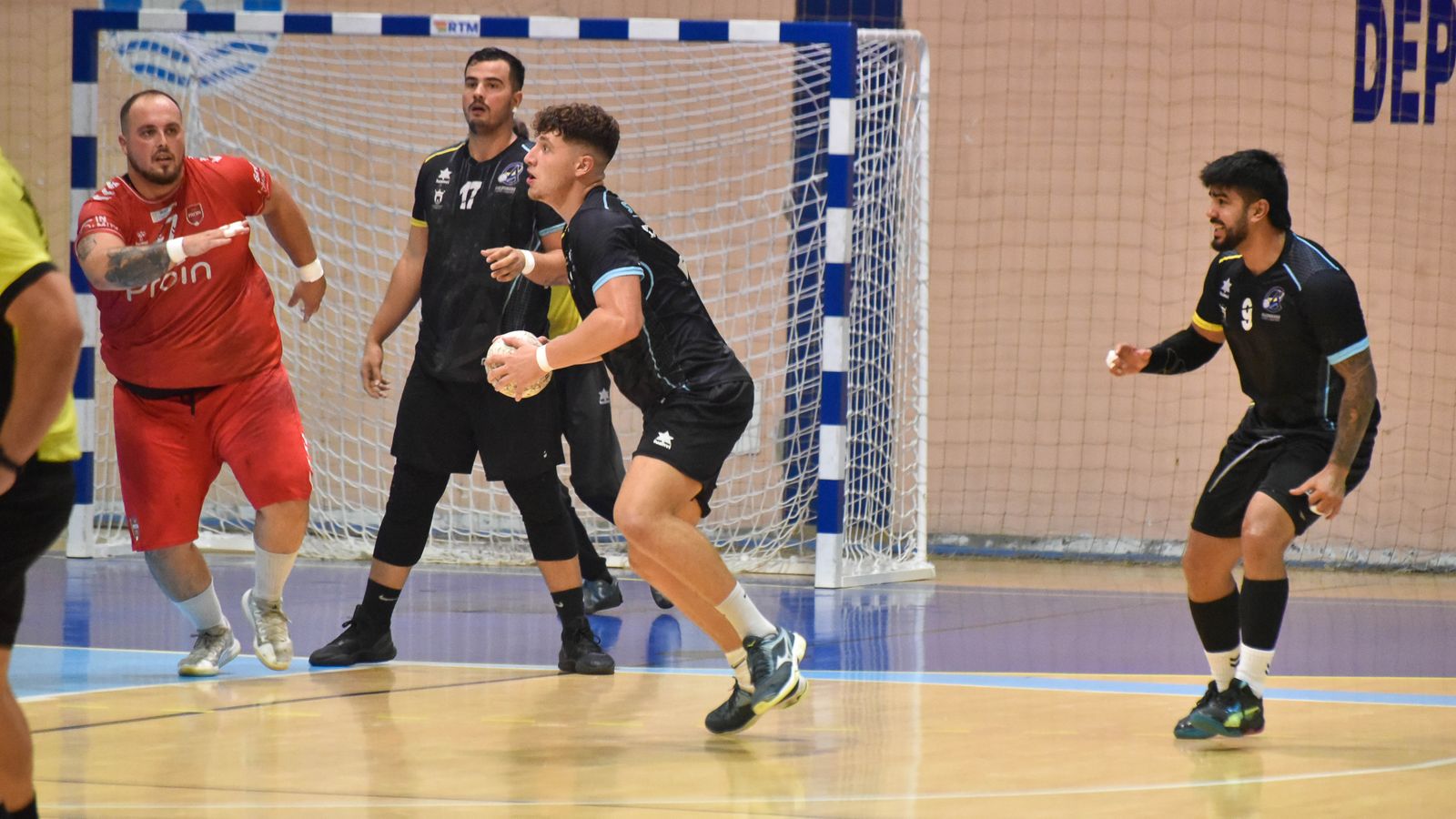 Las fotos del XIX Memorial Pepe Pineda de balonmano