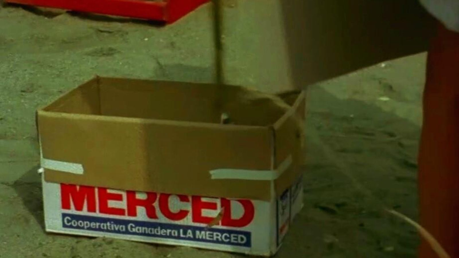 La caja de leche jerezana Merced, de La Merced, en 'Verano Azul' La caja de leche jerezana Merced, de La Merced, en 'Verano Azul'