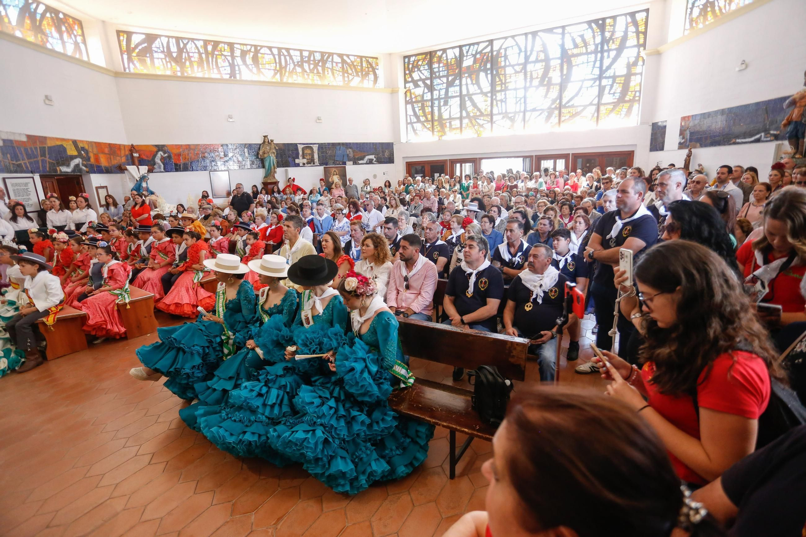 Fotos del domingo de Feria y la romería del Cristo de la Almoraima