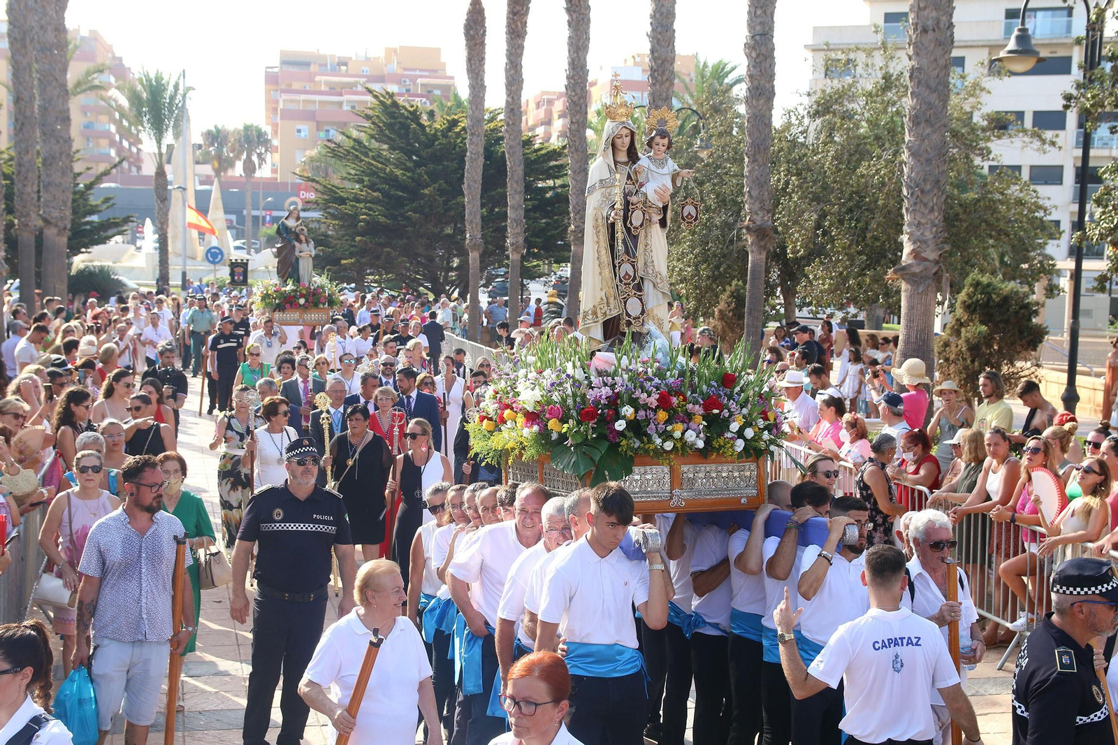 Fotogalería de la cucaña y la procesión de las Fiestas de Santa Ana en Roquetas