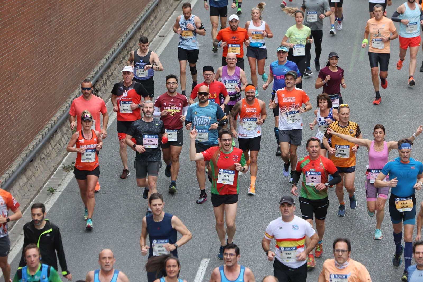 Búscate en la maratón de Sevilla 08