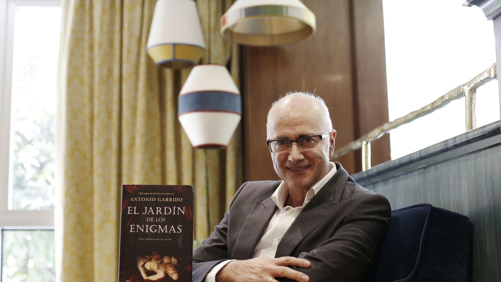 El autor de 'El jardín de los enigmas', durante su visita a Sevilla.