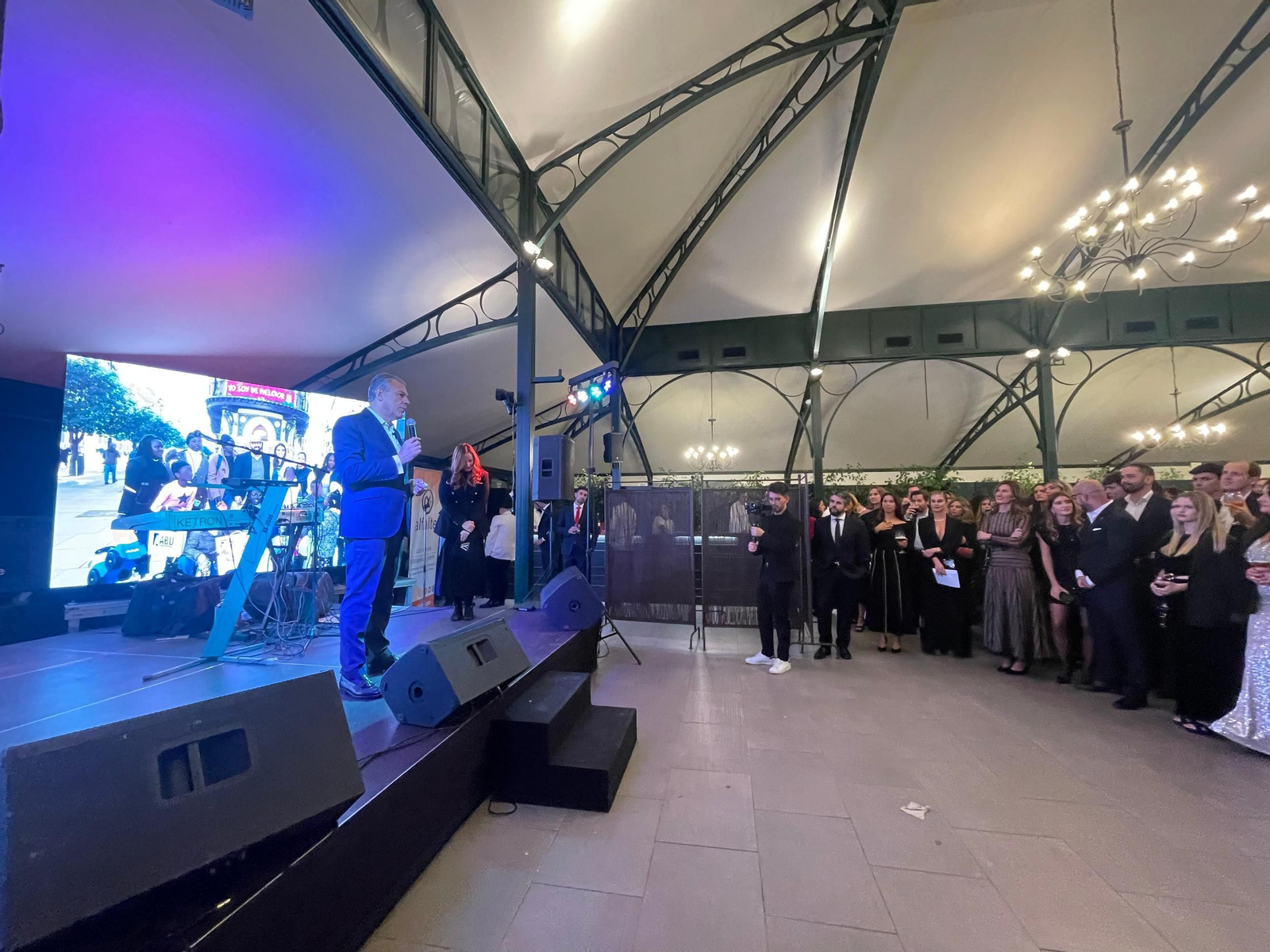 Grupo ABU reúne a casi mil personas en su cena benéfica contra el cáncer