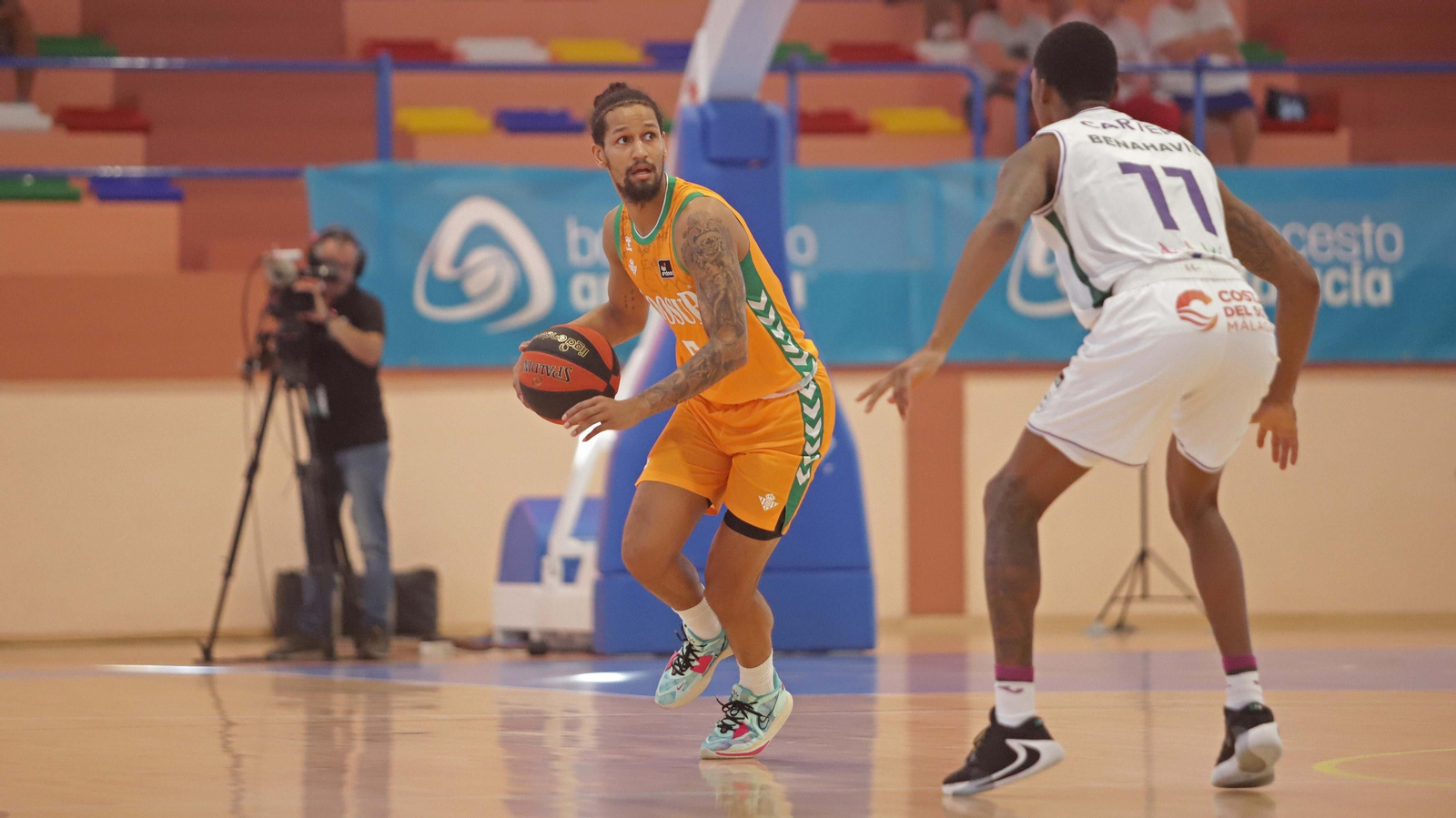 Las mejores fotos del Unicaja - Betis en La Línea