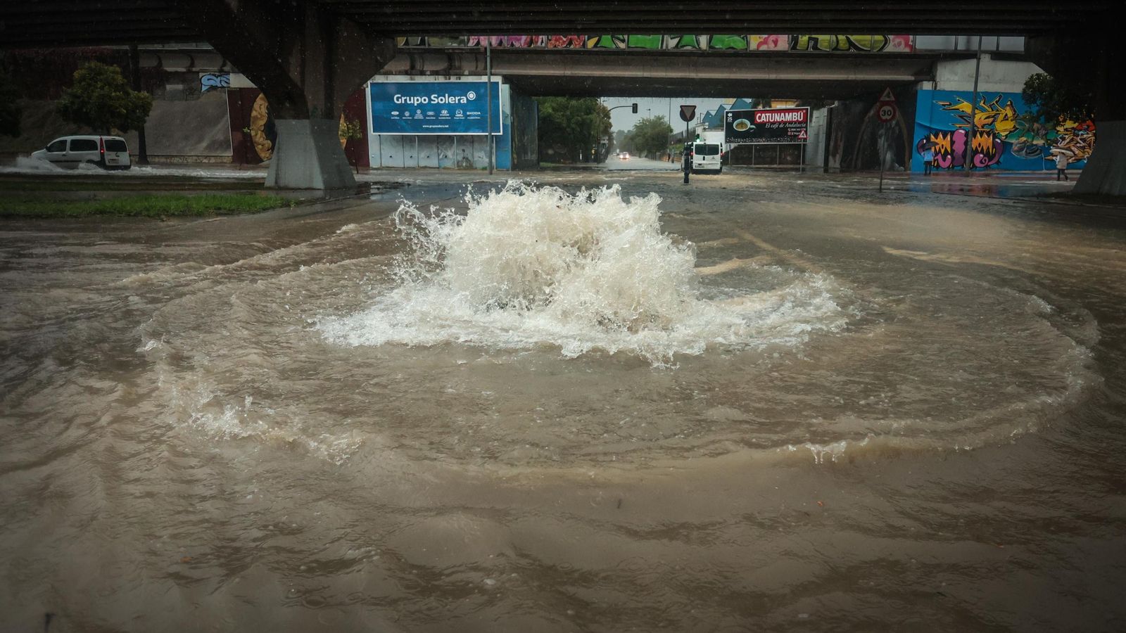 Imágenes del paso de la Dana, inundaciones, destrozos y caos por todo Jerez