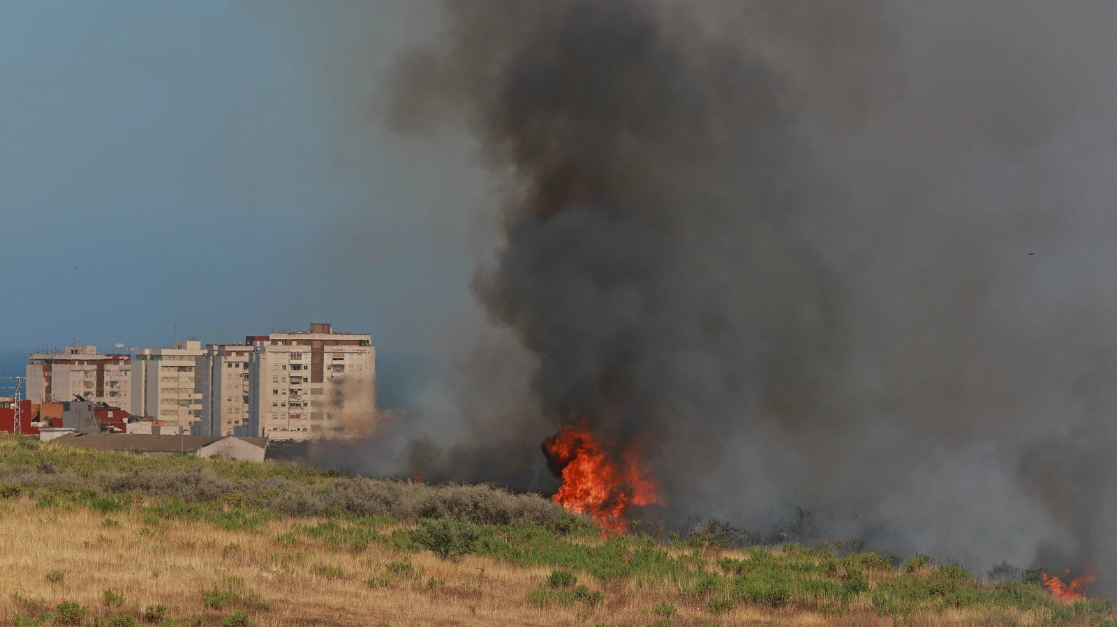 Incendio en la barriada de El Cobre