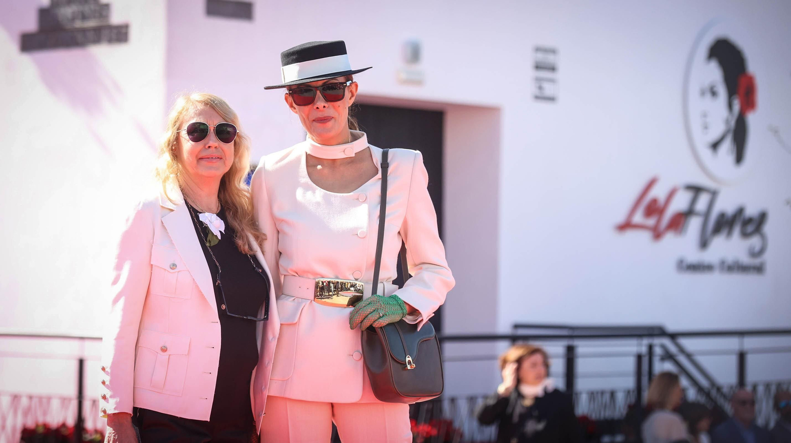 Toda la familia de Lola Flores y muchos famosos en Jerez en la inauguración de su Centro Cultural Toda la familia de Lola Flores y muchos famosos en Jerez en la inauguración de su Centro Cultural