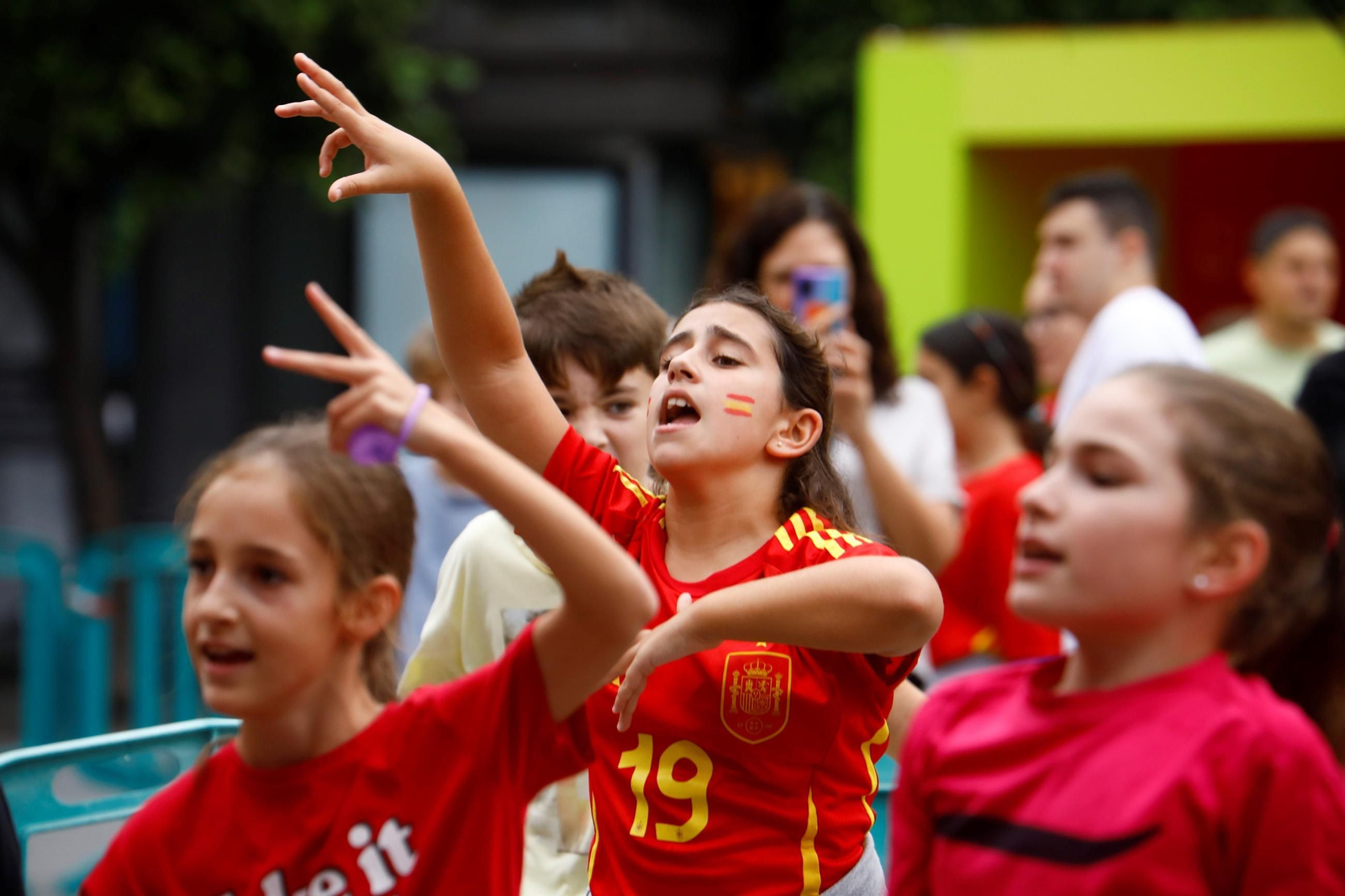 Los colegios de Córdoba disfrutan de la Fan Zone de la selección española, en imágenes