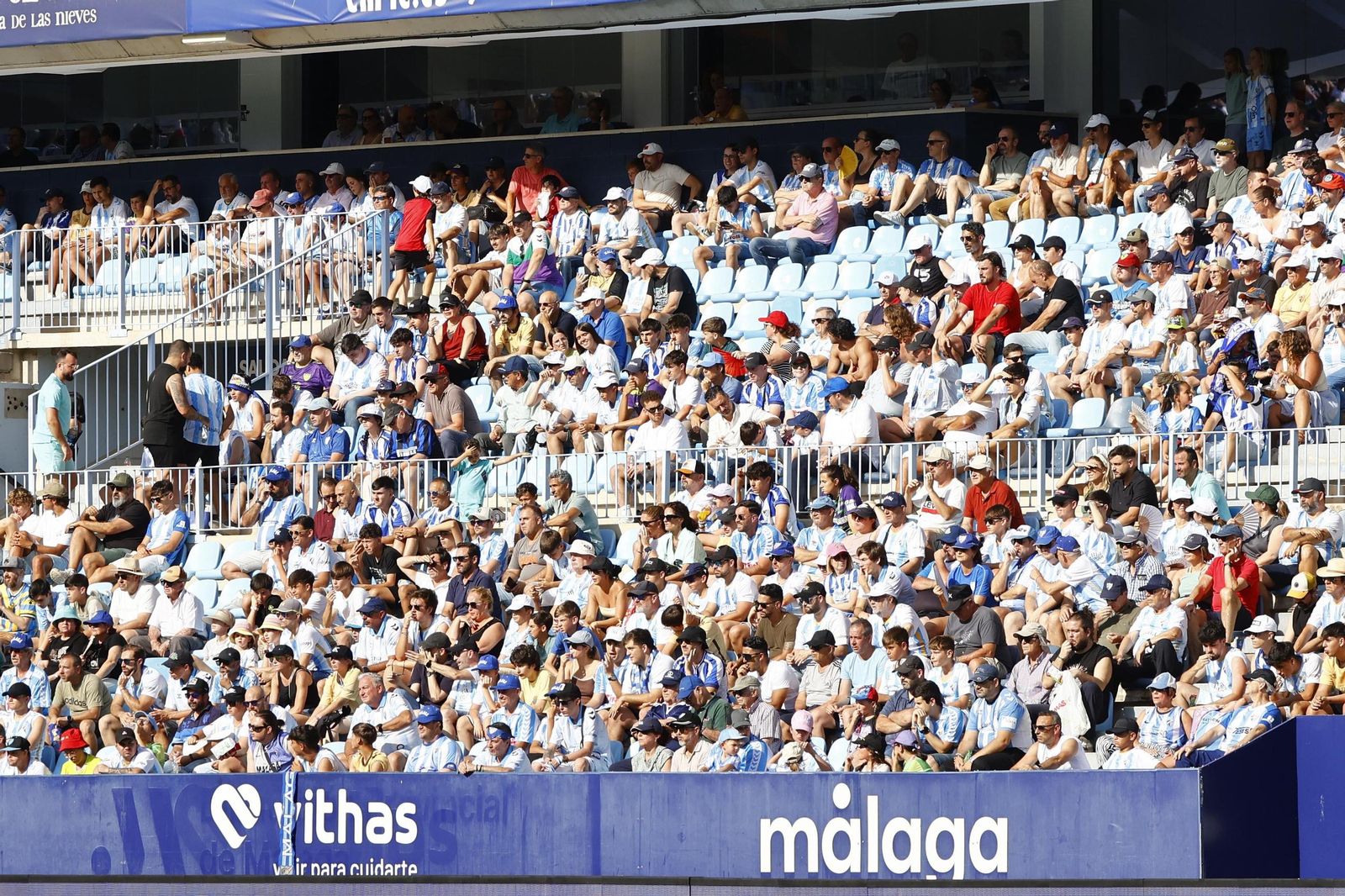 Búscate en las gradas de La Rosaleda en el Málaga CF-Burgos