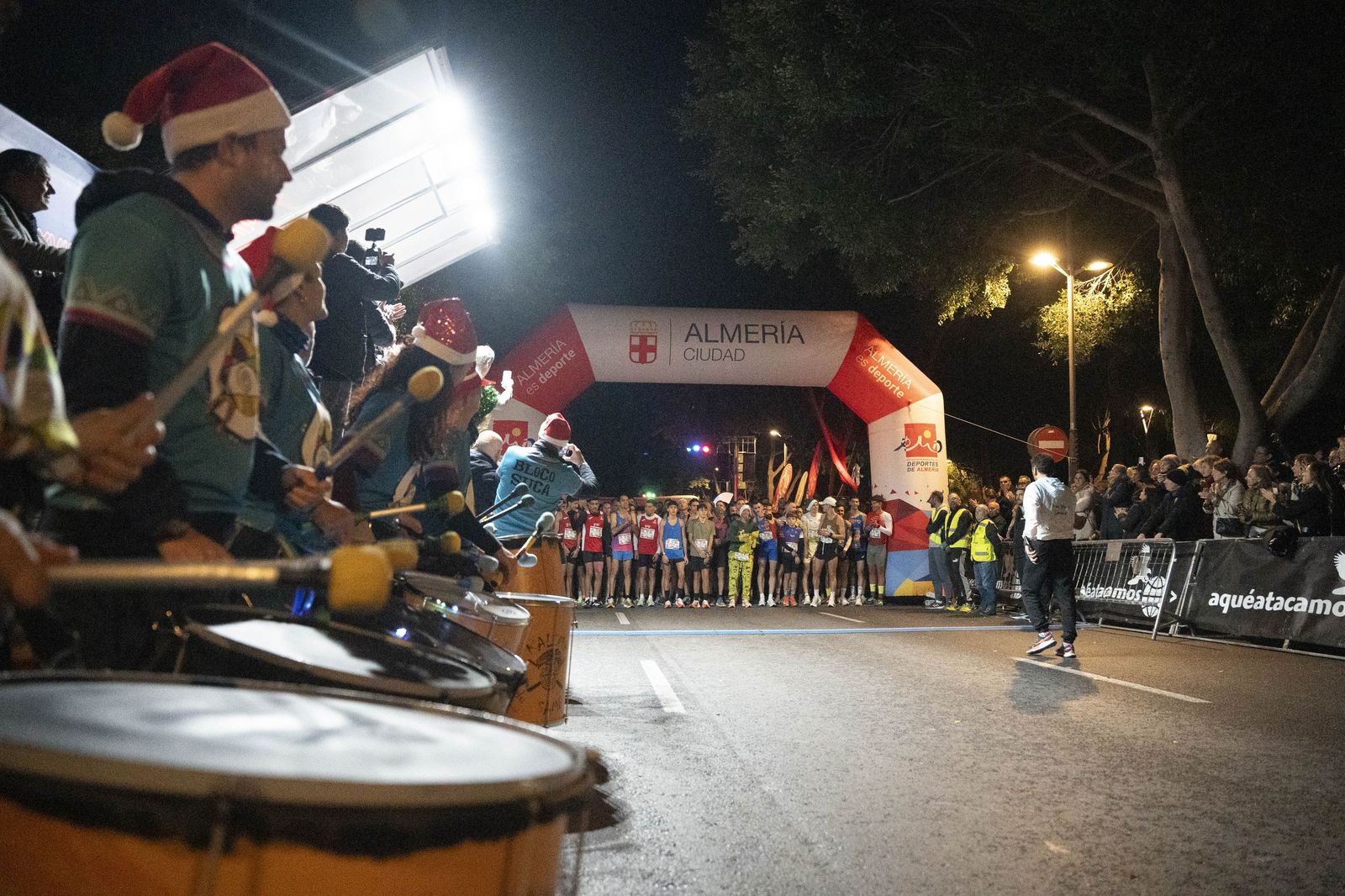 Almería corre y celebra su memoria olímpica en una San Silvestre de récord