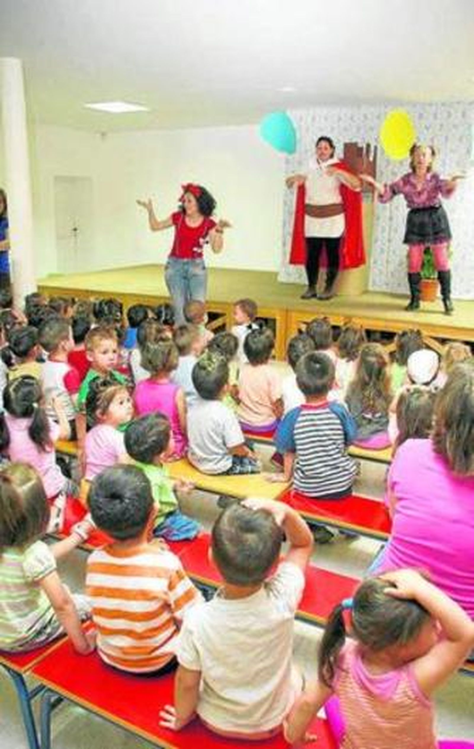 Un mural para aprender a soñar en Los Almendros