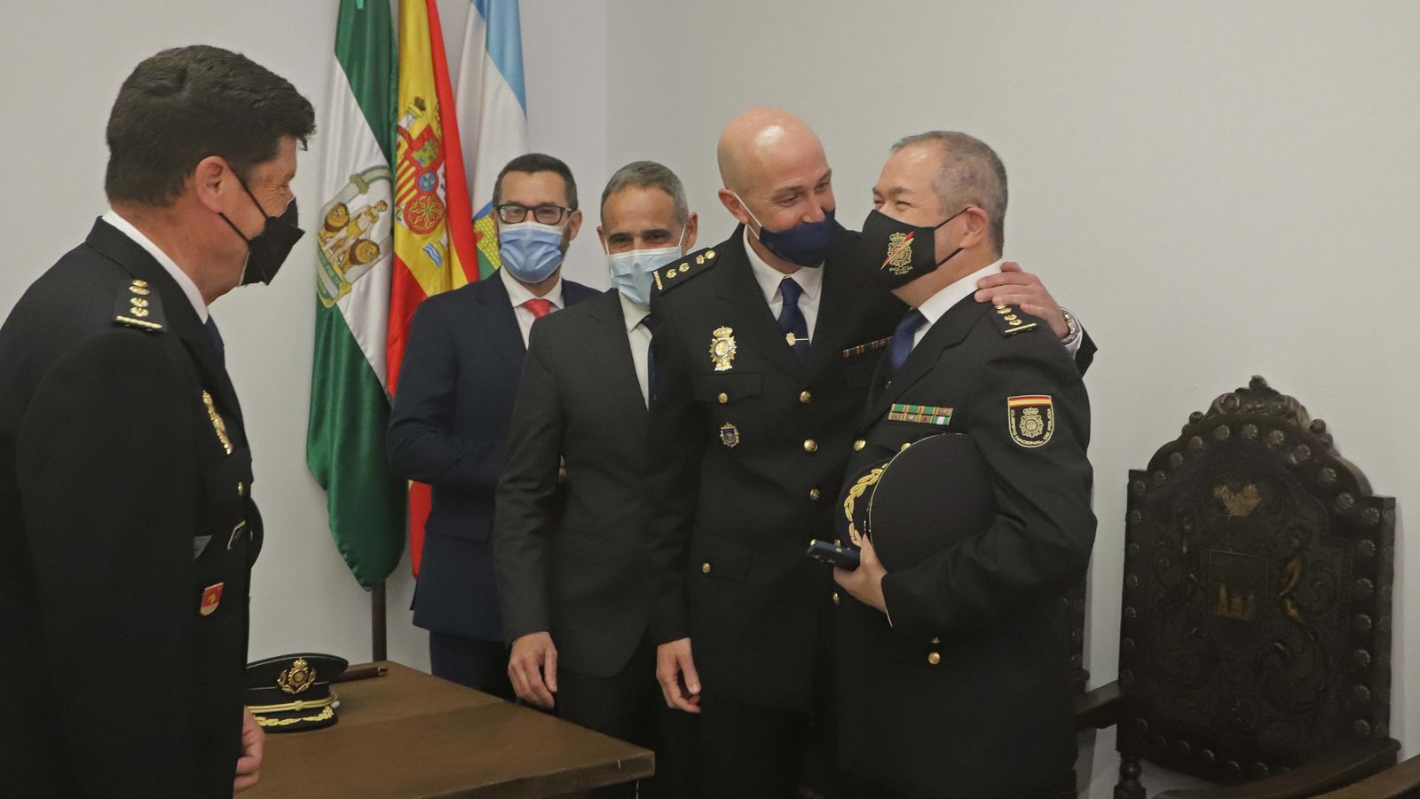 Fotos de la jura de cargo del nuevo comisario de la Policía Nacional en La Línea