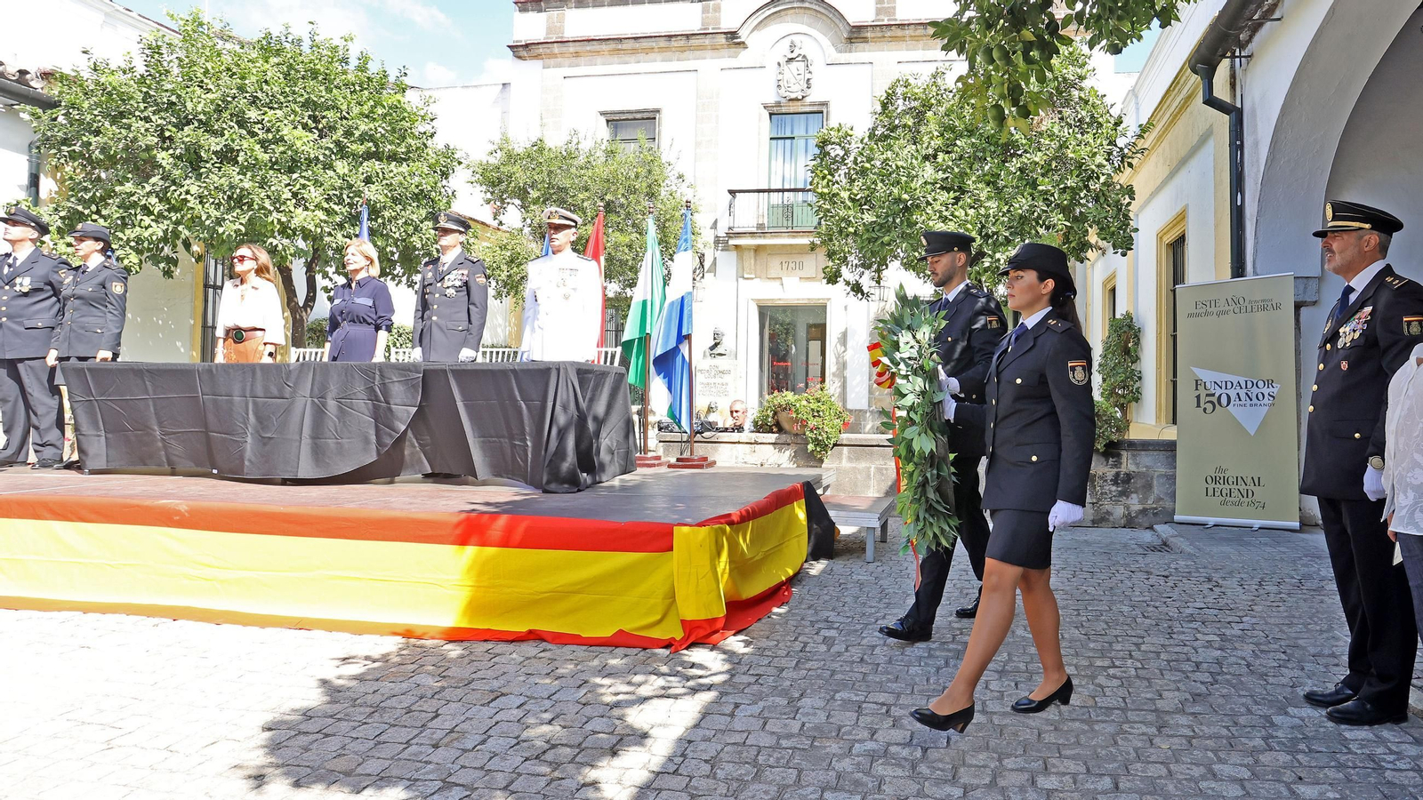 Imágenes del Día de la Policía Nacional en las Bodegas Fundador de Jerez
