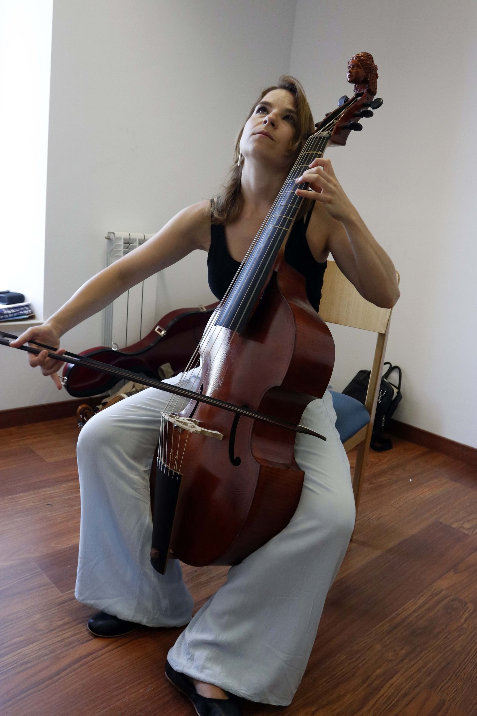 La joven lleva nueve años viviendo en Italia gracias a su trabajo con la viola da gamba.