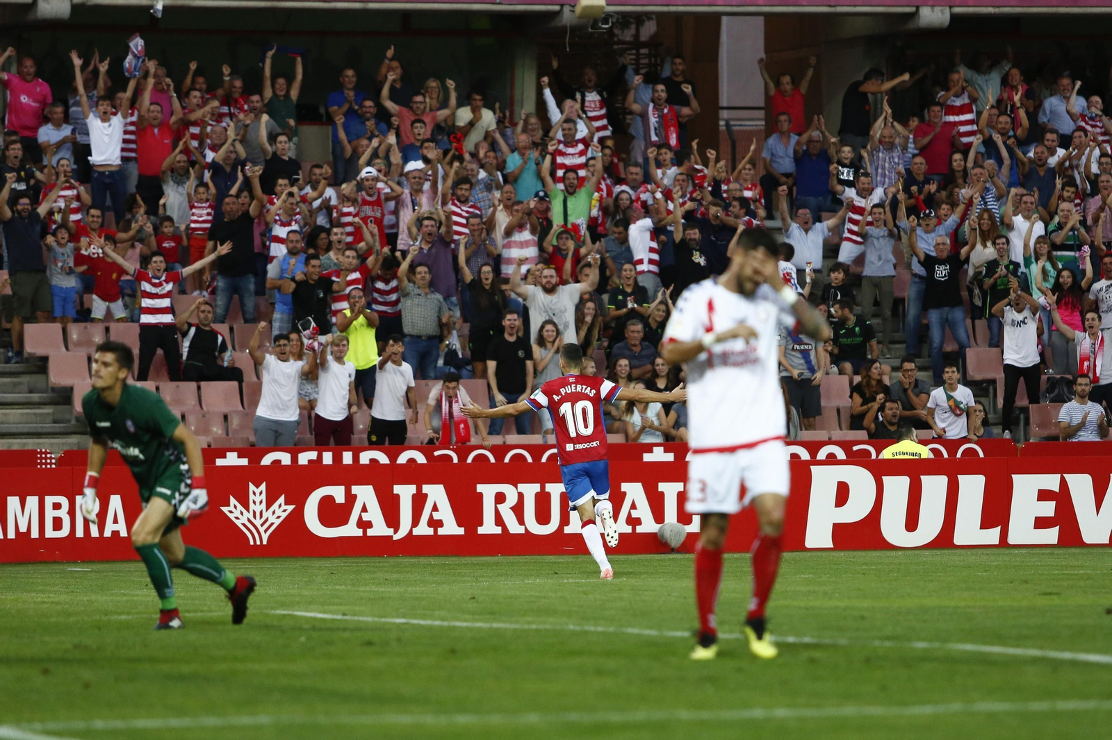 El Granada CF-Rayo Majadahonda, en imágenes