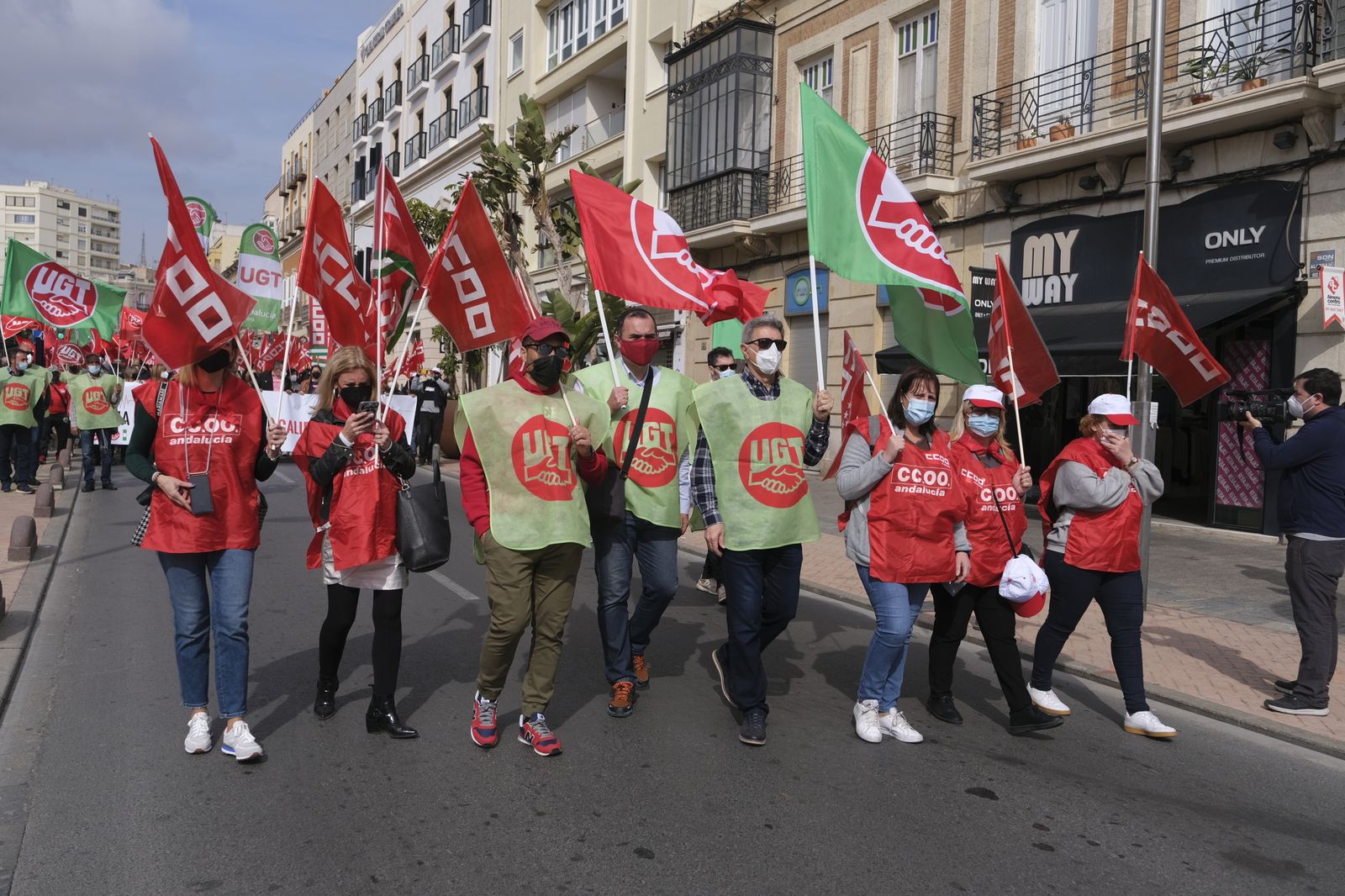 Imágenes de la manifestación a favor de la sanidad pública en Almería