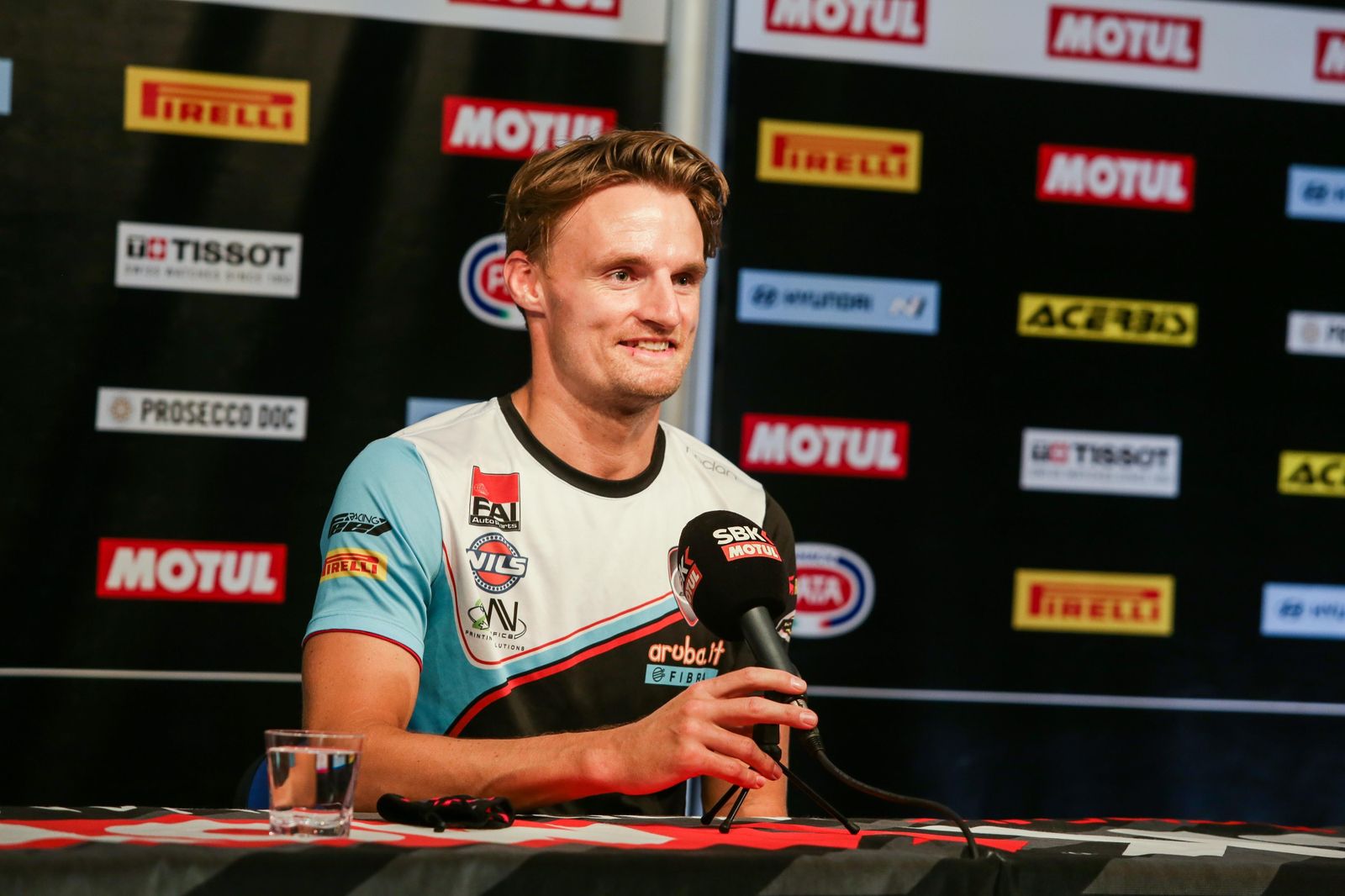 Chaz Davies, anunciando en Jerez su retirada a final de temporada.