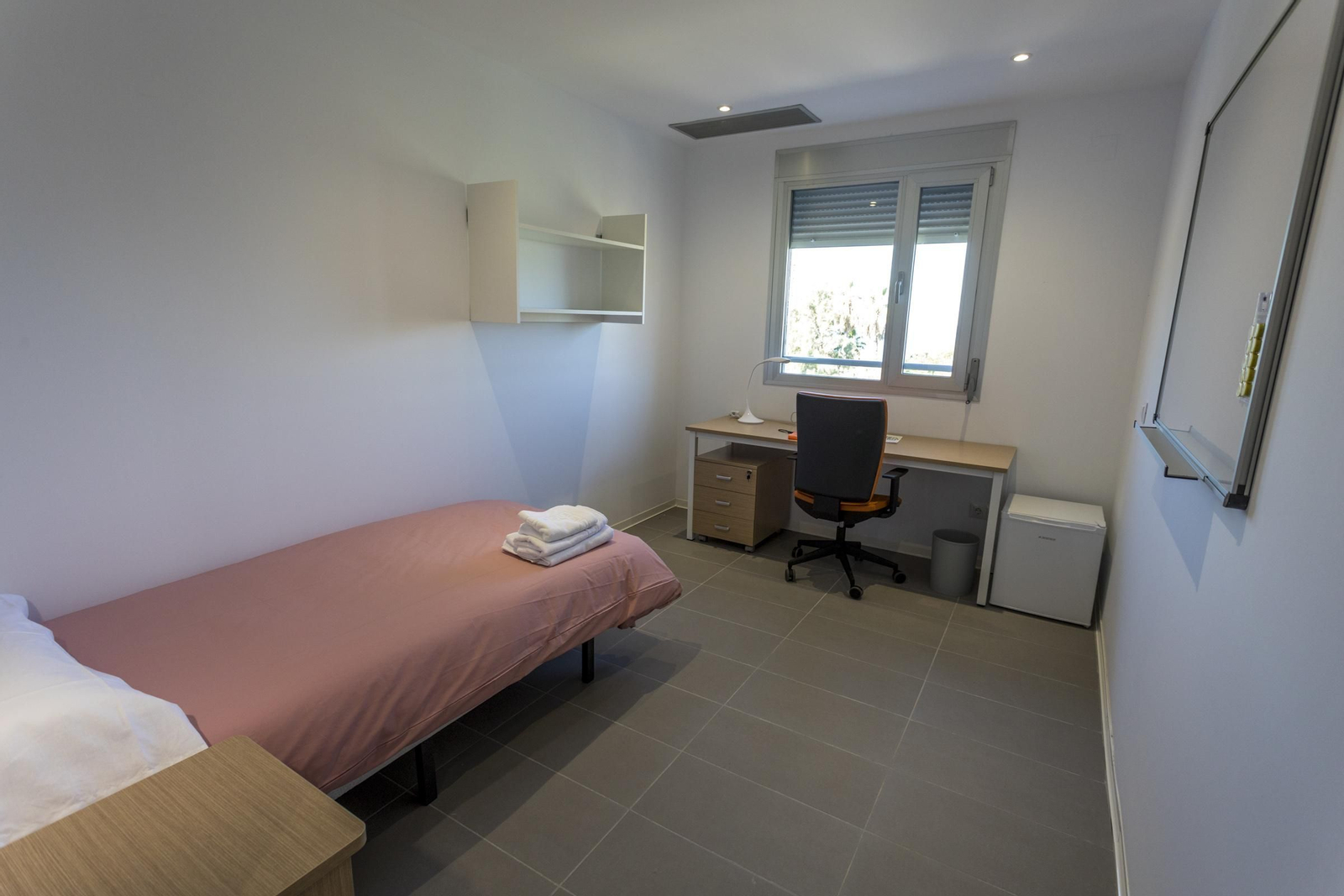 Imágenes del rehabilitado Colegio Mayor