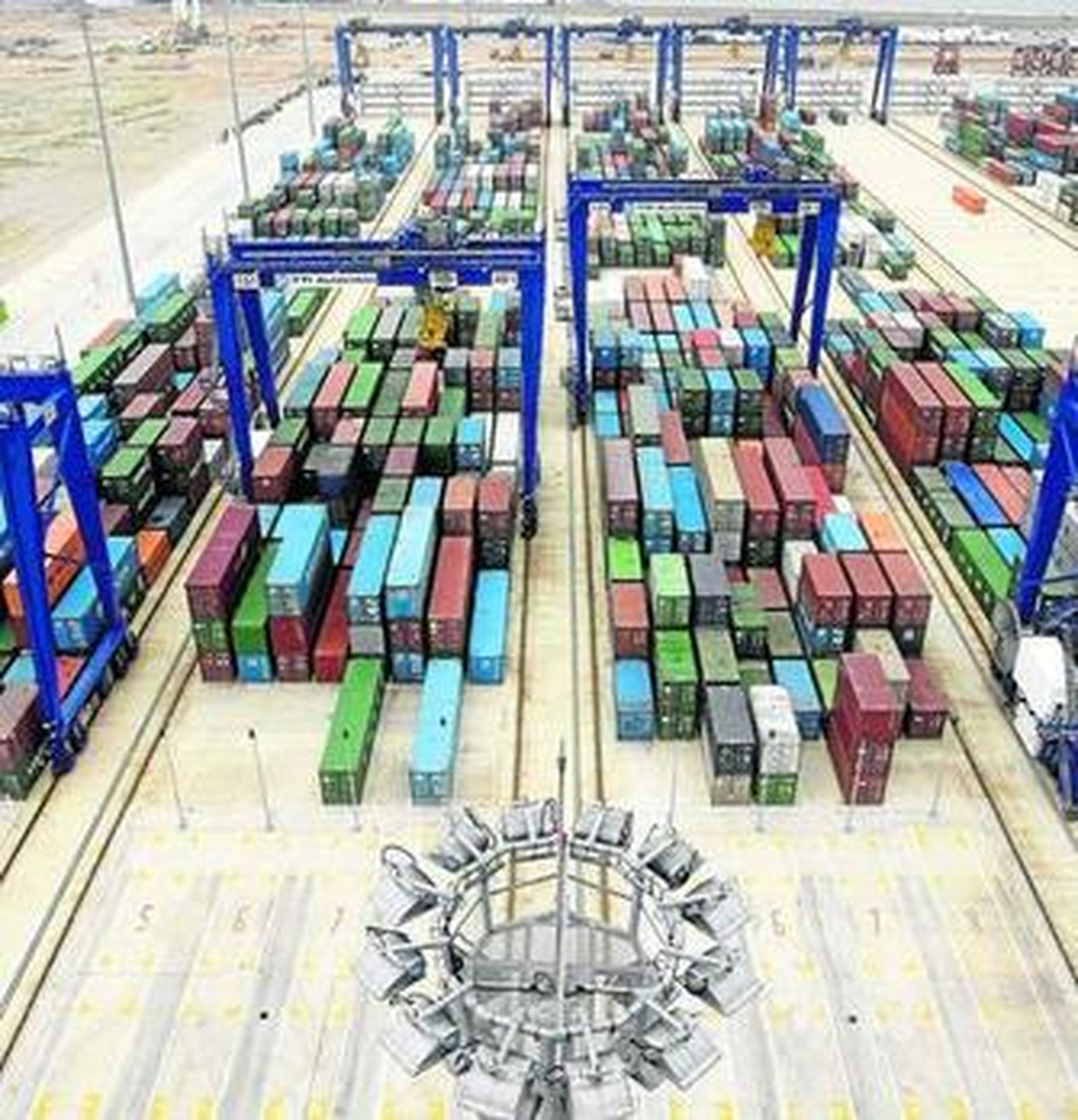 El patio de contenedores de Total Terminal International Algeciras, en una imagen reciente.