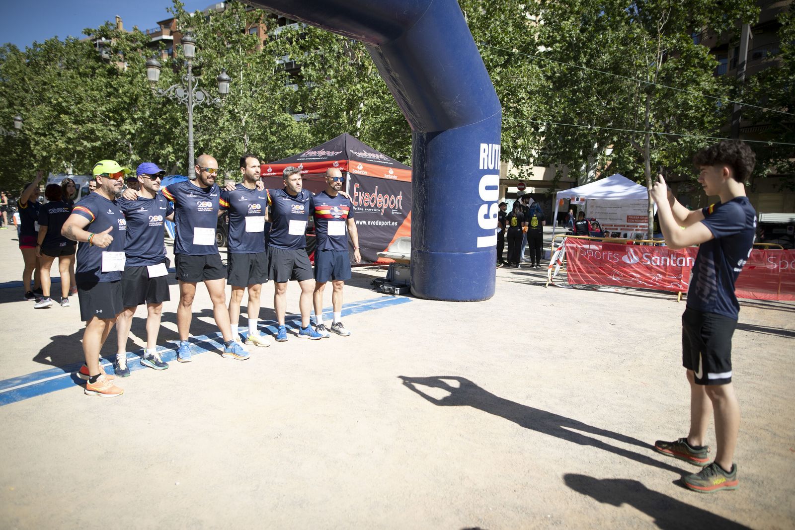 Encuéntrate en las imágenes de la carrera de la Policía Nacional 'Ruta 091'