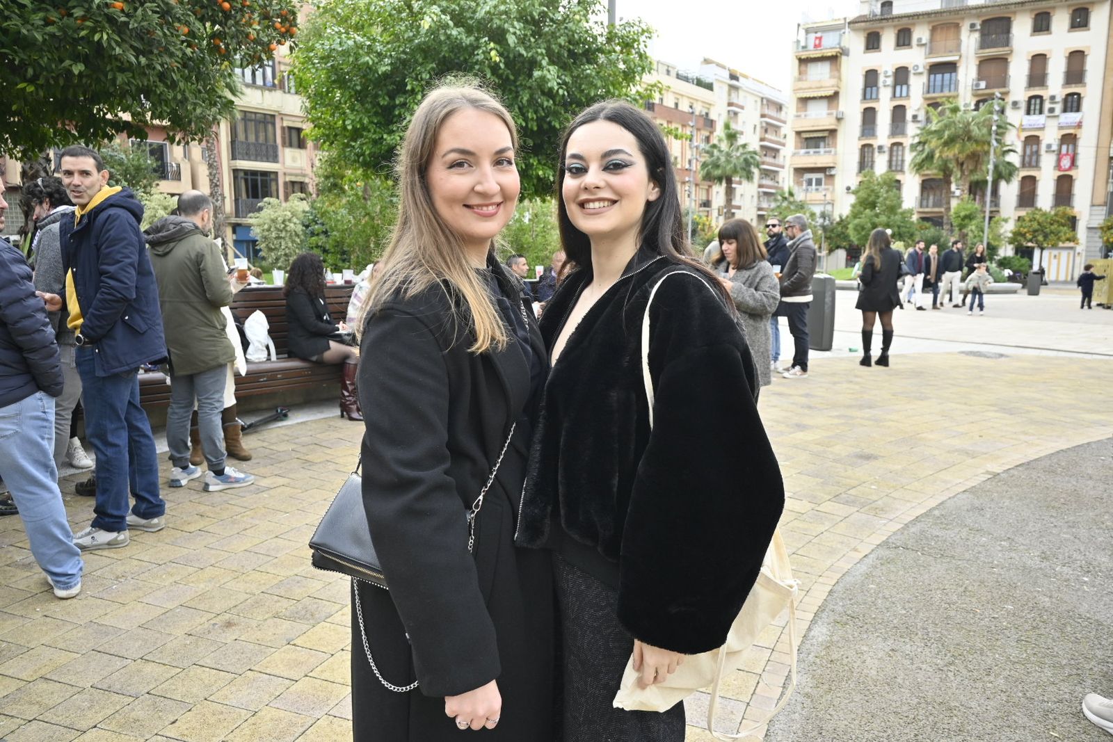 Búscate en las mejores fotografías del tardeo de este 31 de diciembre en Huelva