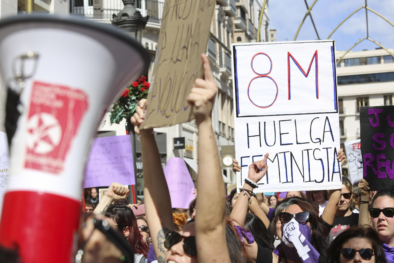 8M Día de la Mujer. Concentración en la Plaza de la Constitución