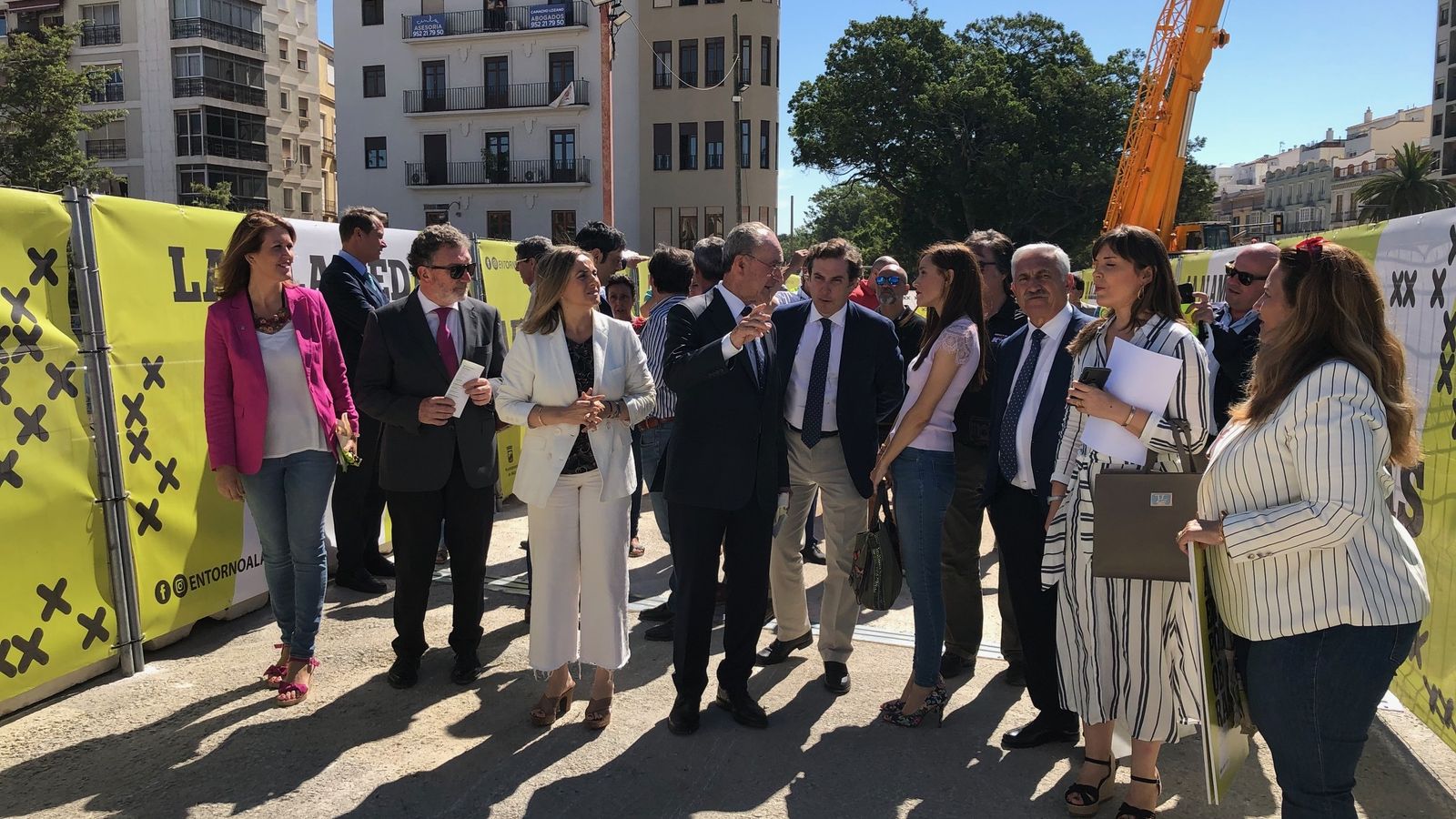 La inauguración del paso peatonal en el puente de Tetuán ha sido esta mañana