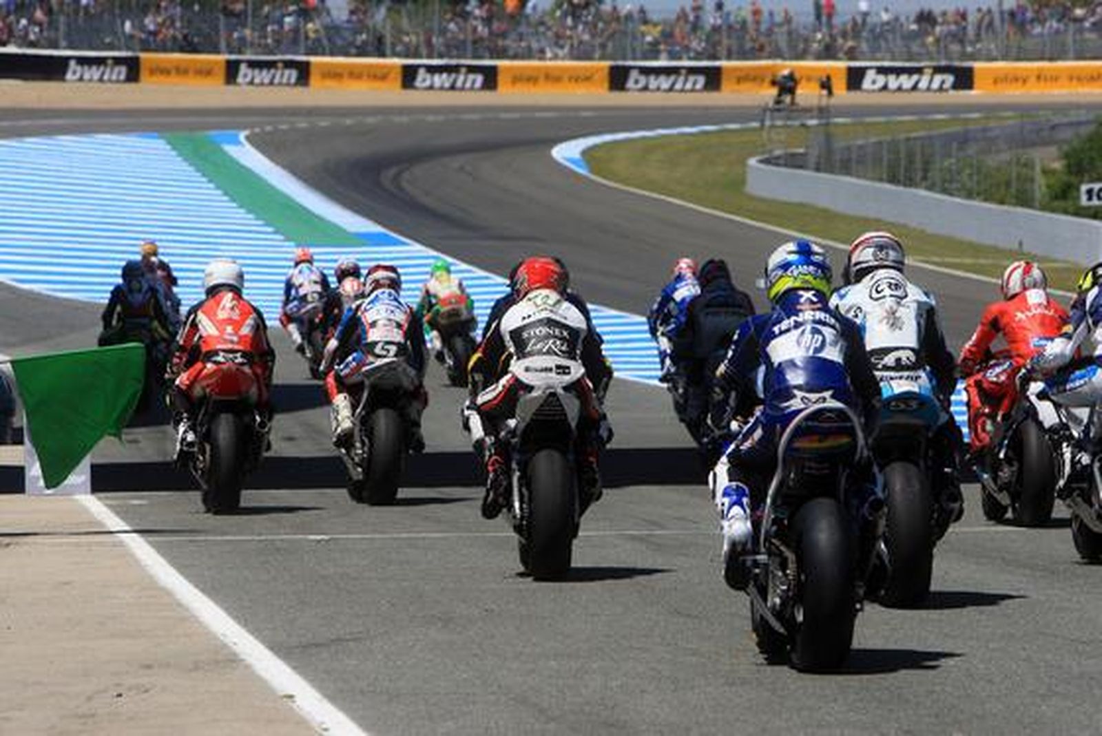 Tamizawa impide el pleno español en los entrenamientos oficiales del Gran Premio de España de Motociclismo, con ´poles´ para Pedrosa en MotoGP y Márquez en 125cc

Foto: Juan Carlos Toro/ Manuel Aranda