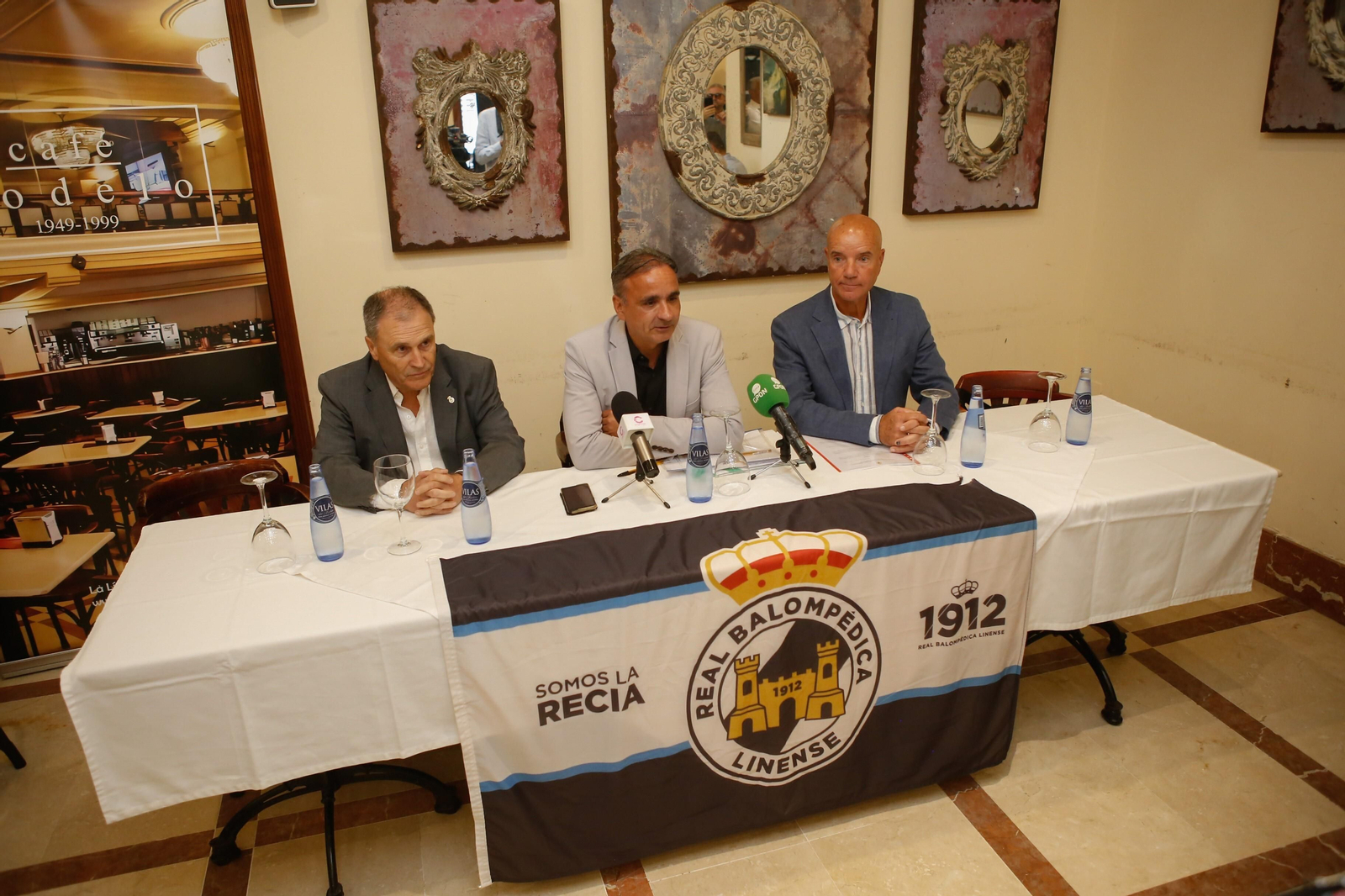 Las fotos de la presentación de Mario Galán y Miguel Rivera en la Balona