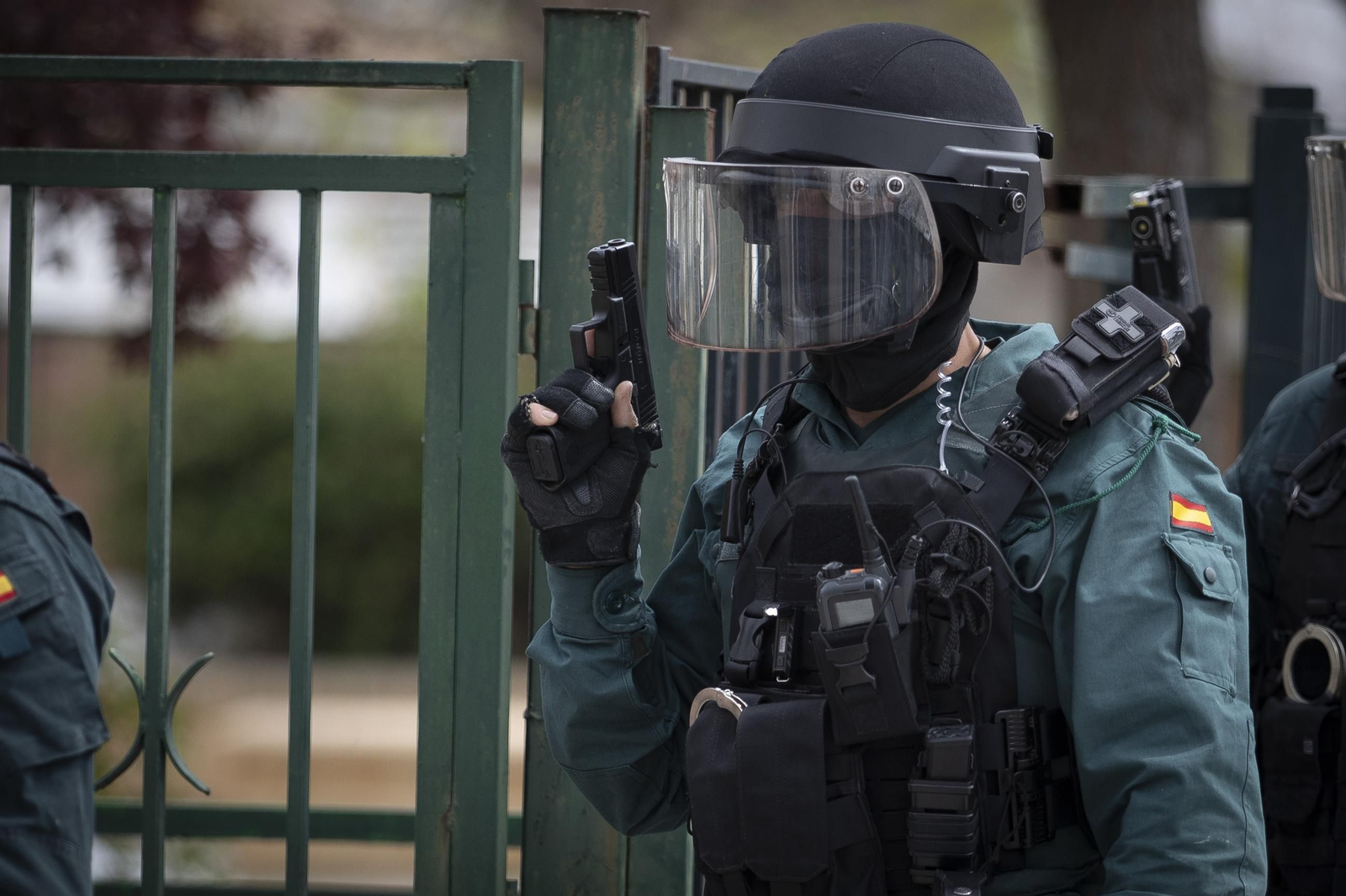 Fotos: un día de lucha contra la marihuana en Granada con la Guardia Civil de Pinos Puente