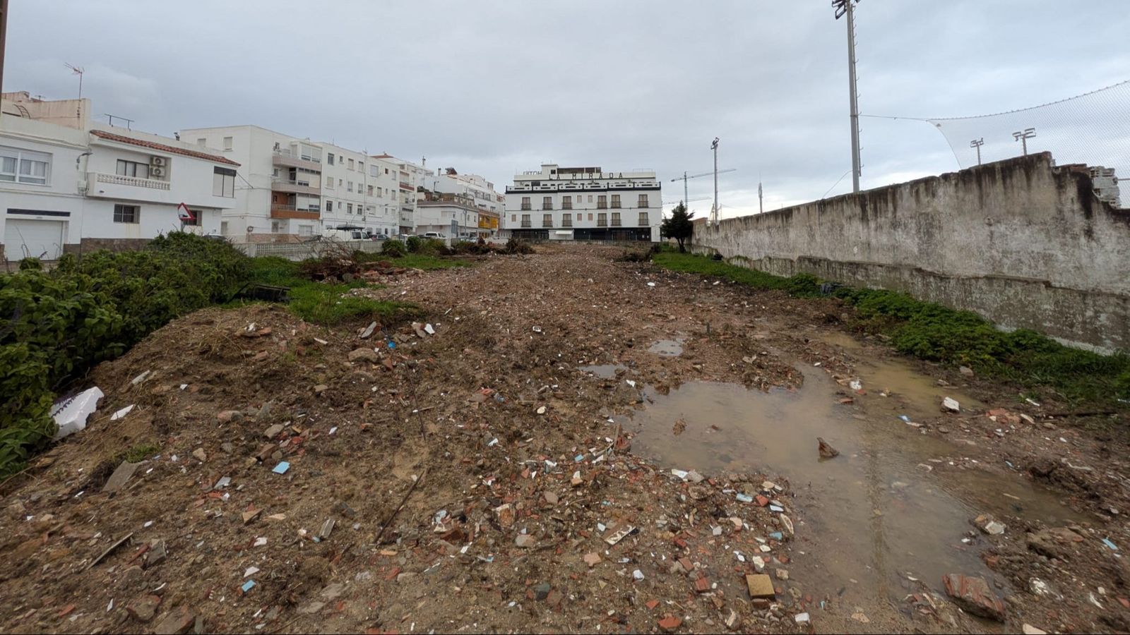 El solar donde se planea la construcción de viviendas de protección oficial (VPO) en Extramuros, a comienzos de marzo.