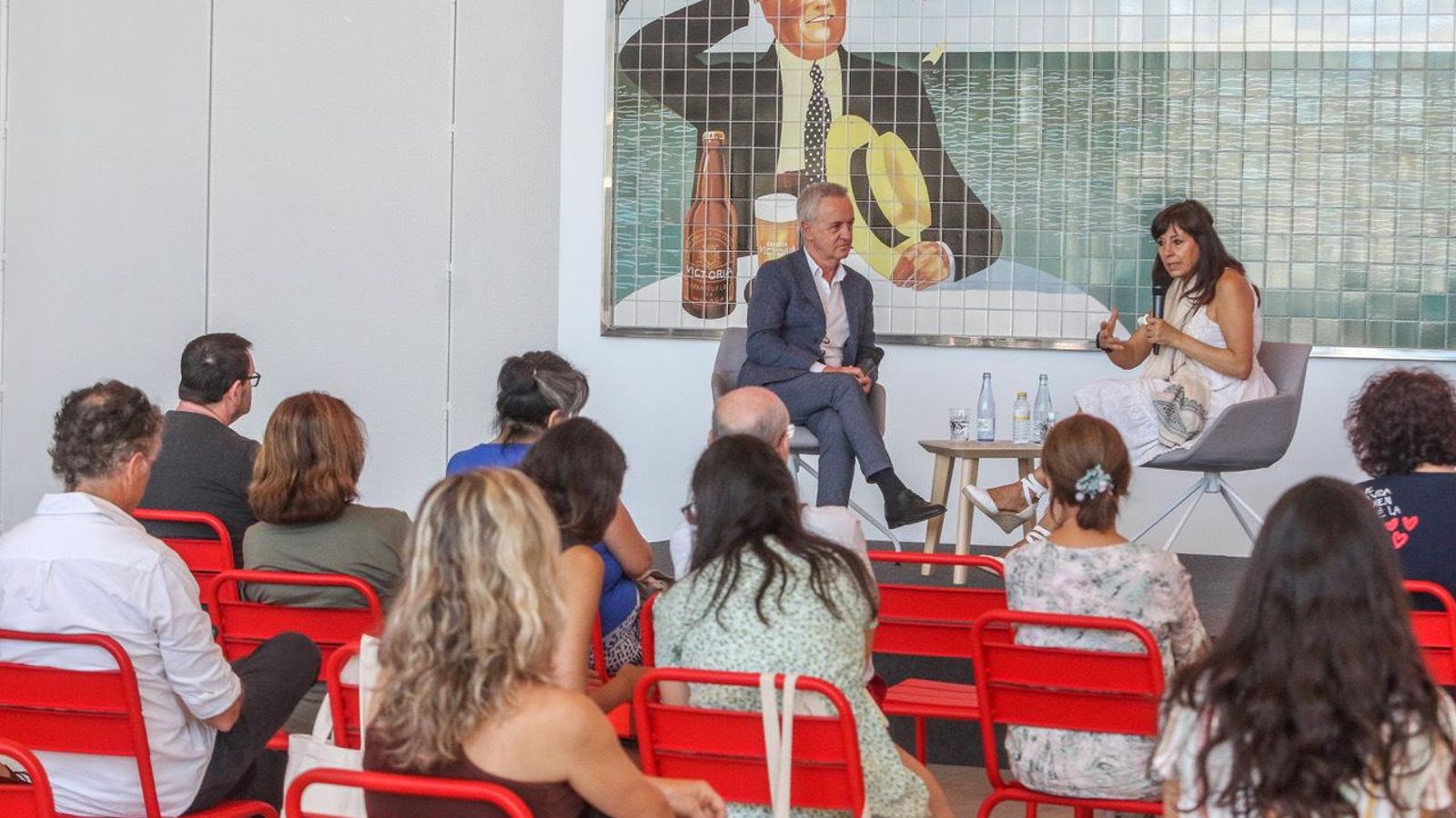 Después de 44 años entre el teatro, el cine y la televisión, Carlos Hipólito asegura que “el teatro es el espacio natural del actor".