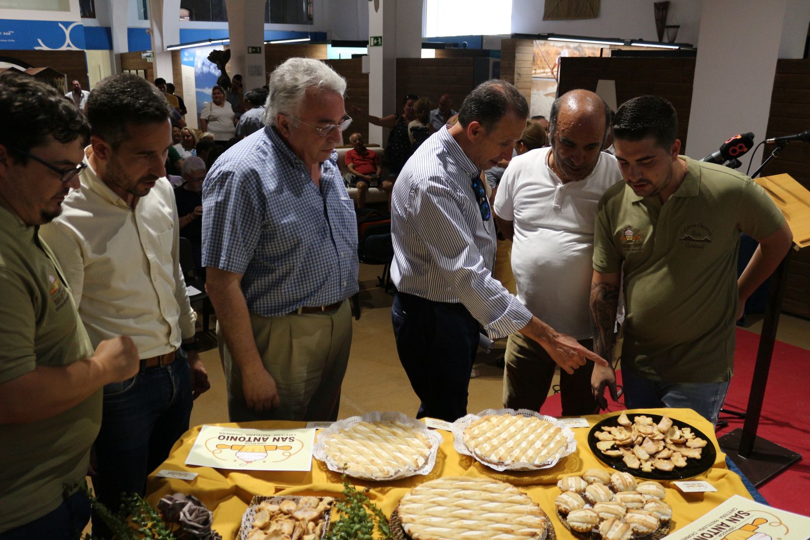 Un momento del reciente acto de presentación de estos productos en el Centro del Vino y la Sal.