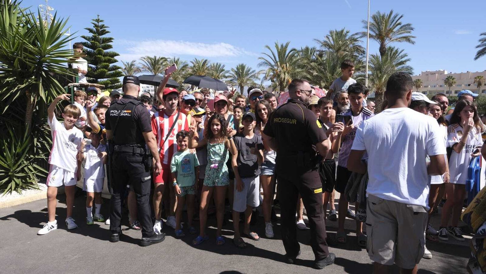 La llegada del Real Madrid a Almería en imágenes