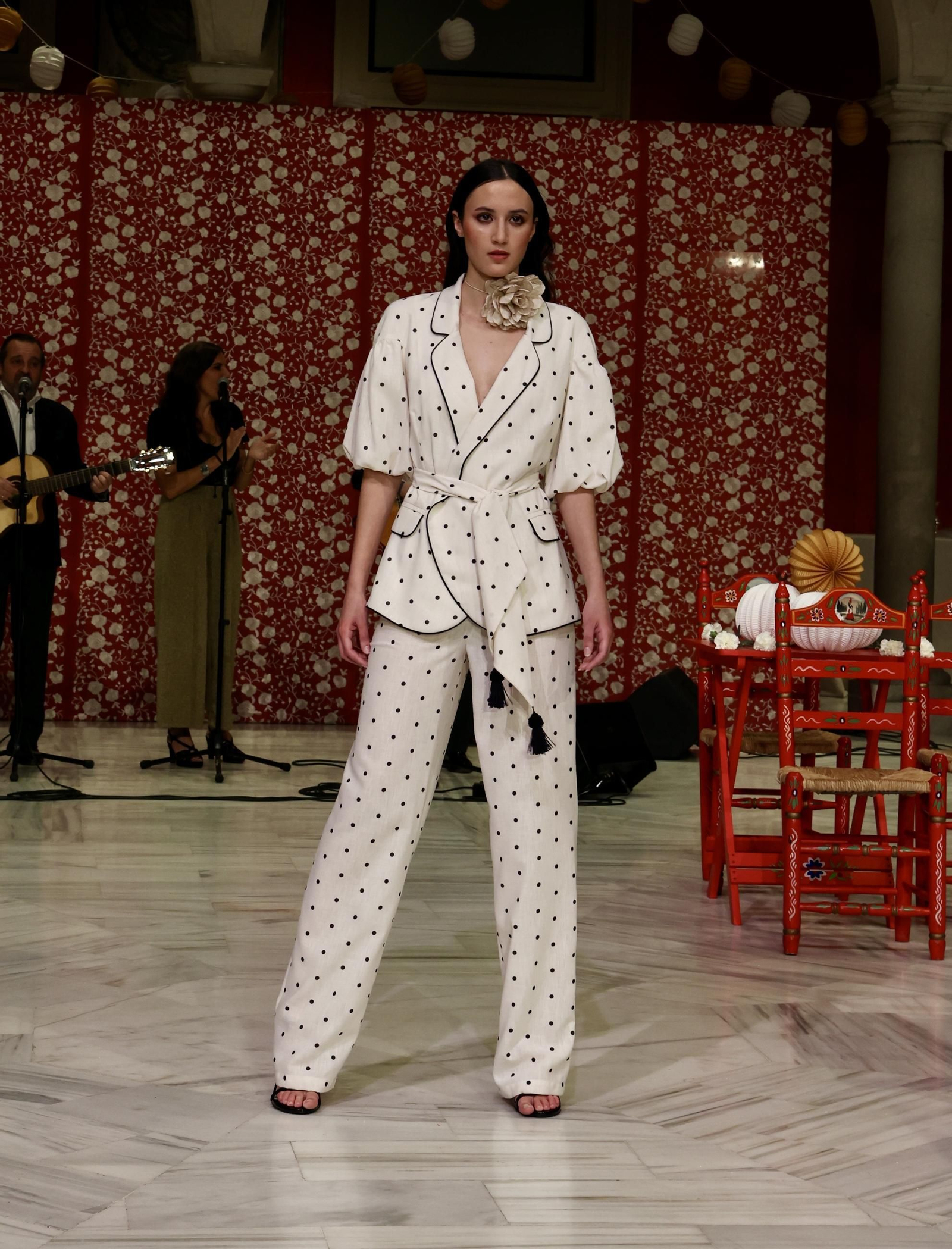 Desfile moda andaluza "Cajasol de moda"