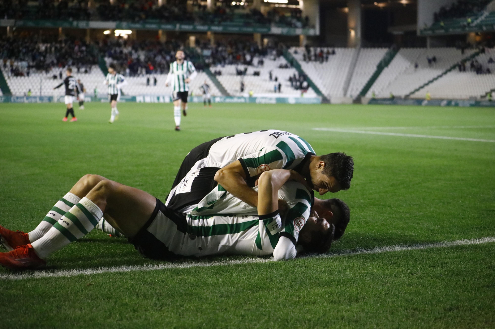 La goleada del Córdoba CF al Mérida, en imágenes