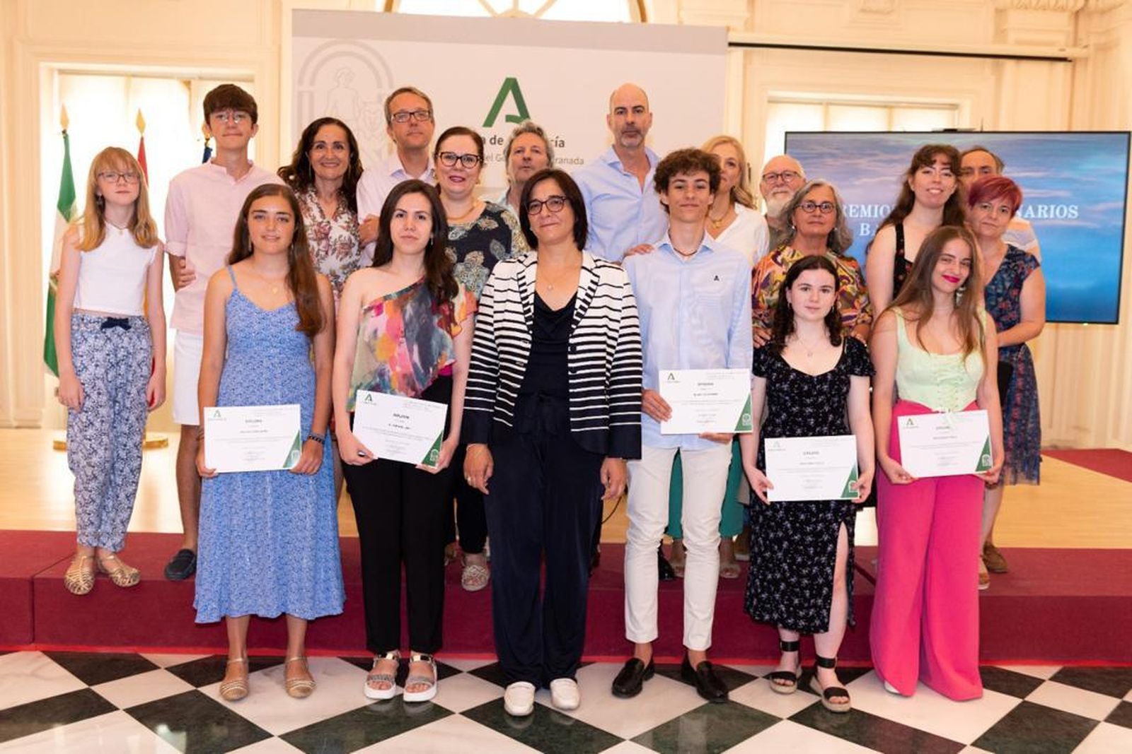 La Junta reconoce a los siete alumnos granadinos galardonados con los Premios Extraordinarios de Bachillerato.
